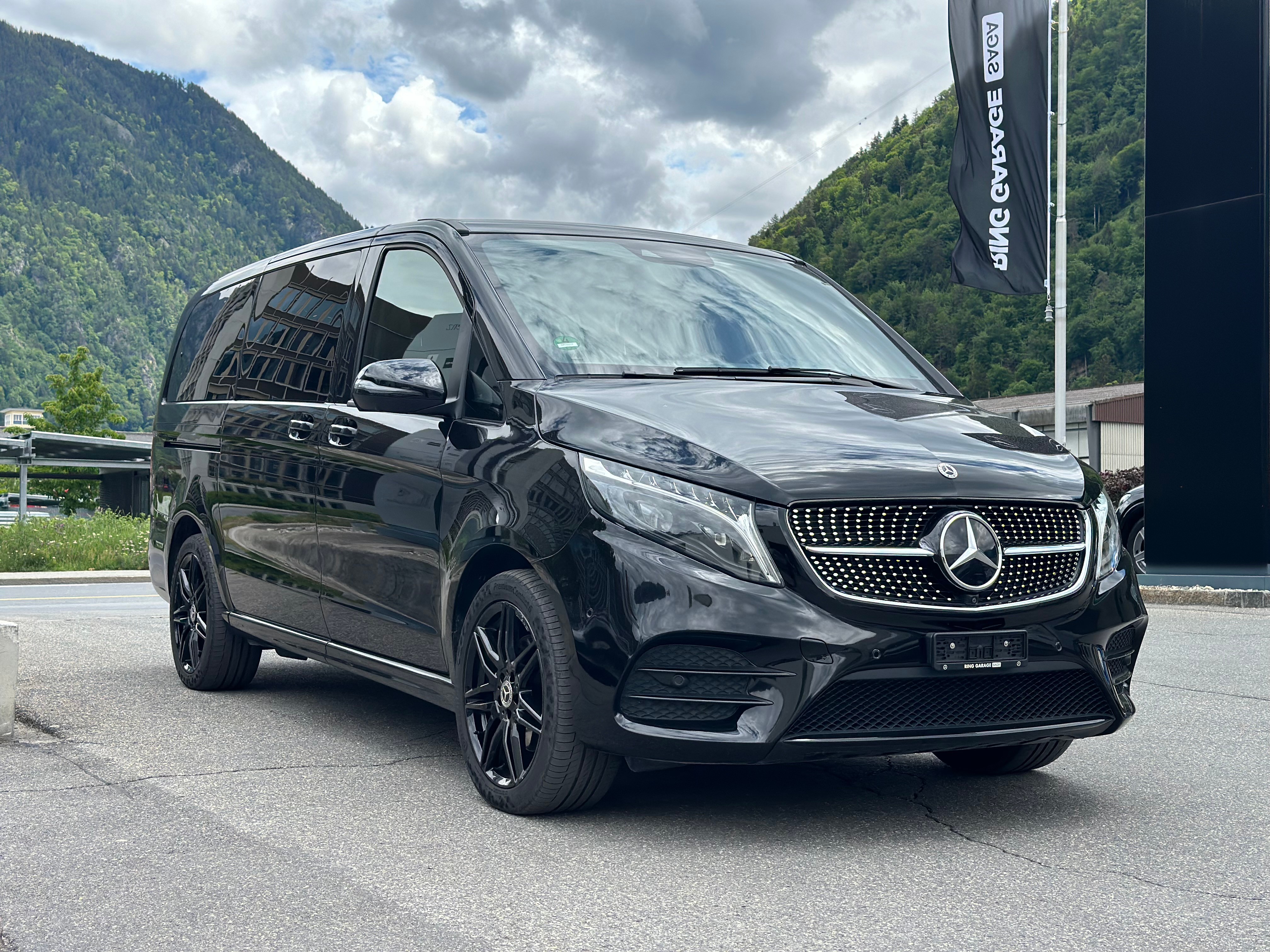 MERCEDES-BENZ V 300 d SWISS Edition Lang 4MATIC