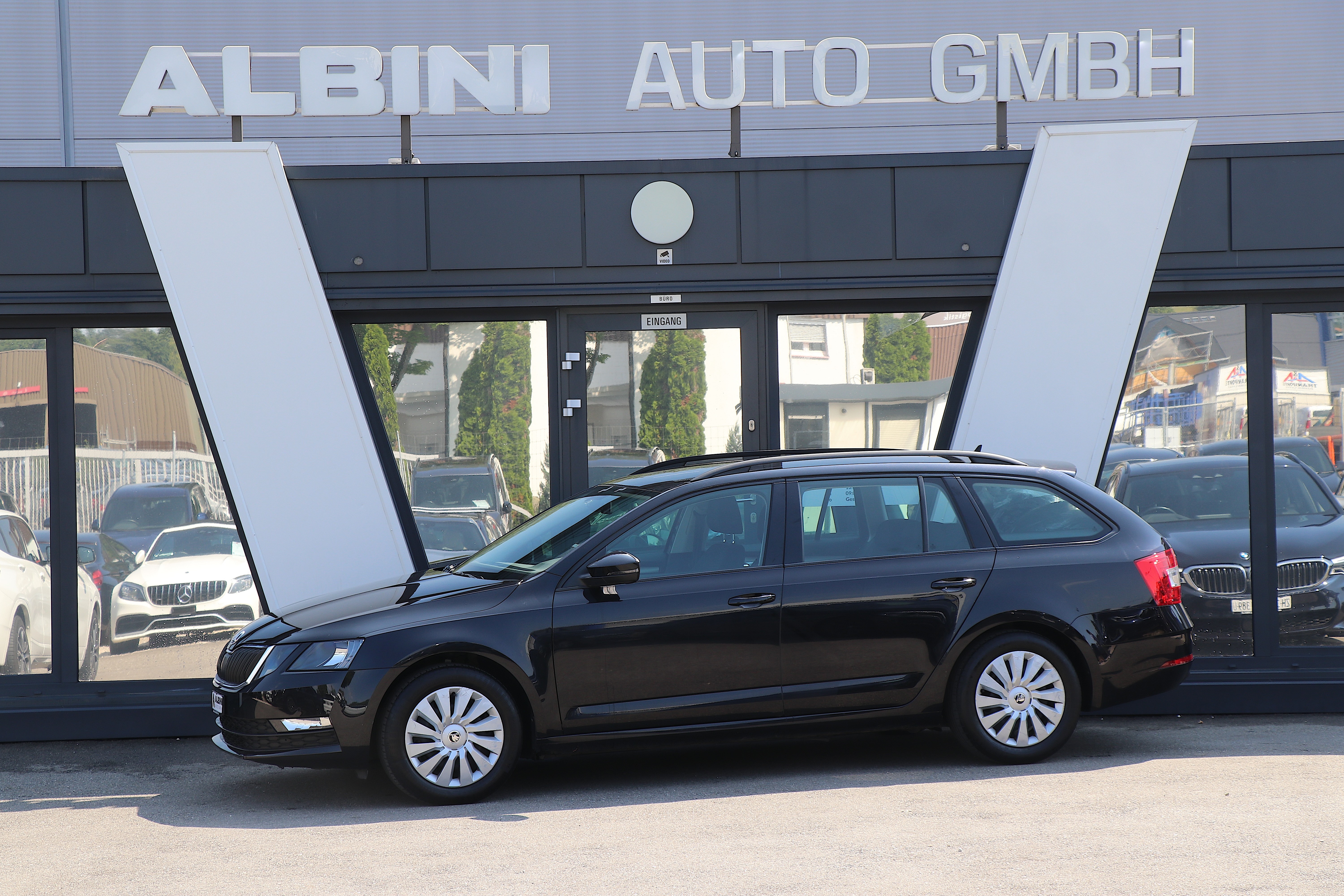 SKODA Octavia Combi 1.6 TDI Ambition DSG