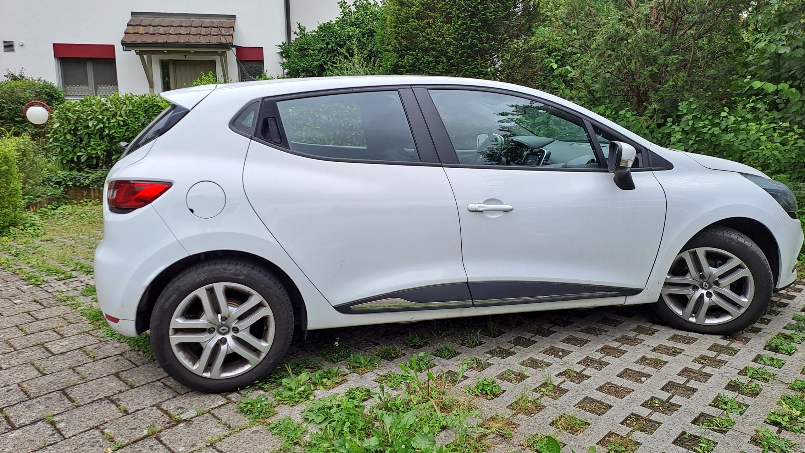 RENAULT Clio 0.9 12V Zen