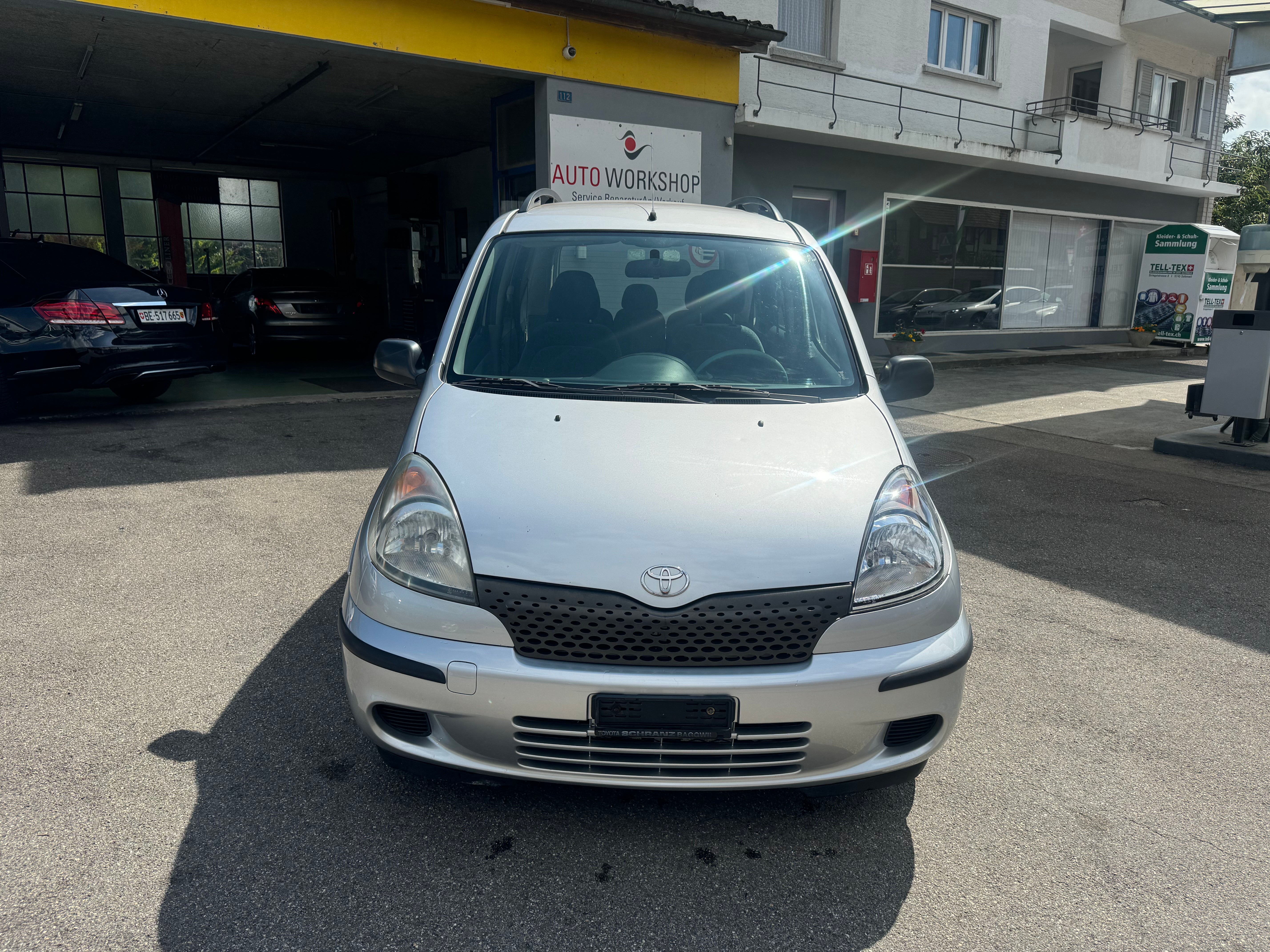 TOYOTA Yaris Verso 1.3 Linea Luna