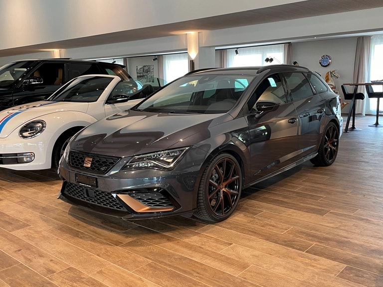 SEAT Leon ST 2.0 TSI Cupra R 300 4 Drive DSG