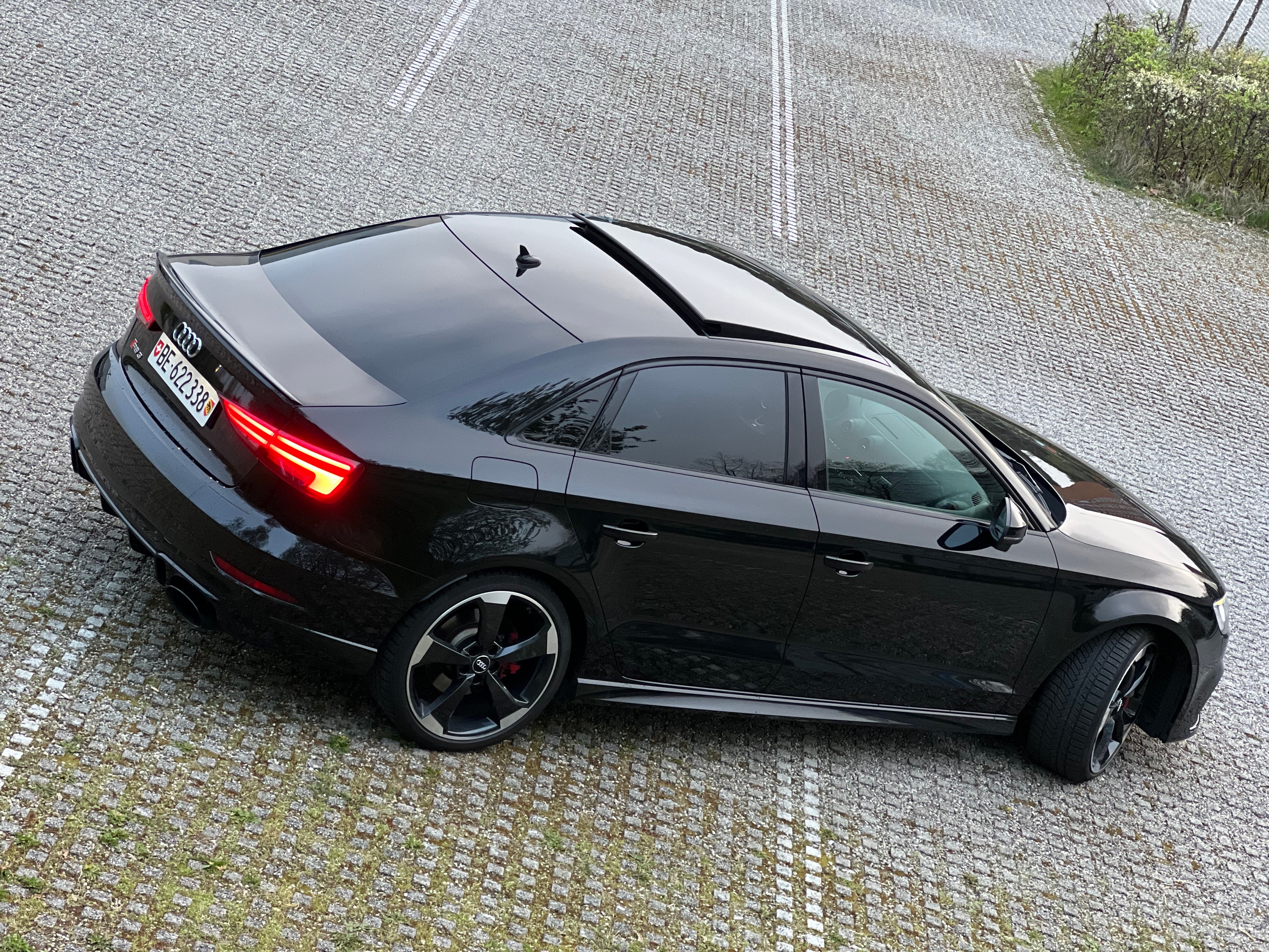 AUDI RS3 Limousine 2.5 TSI quattro S-tronic