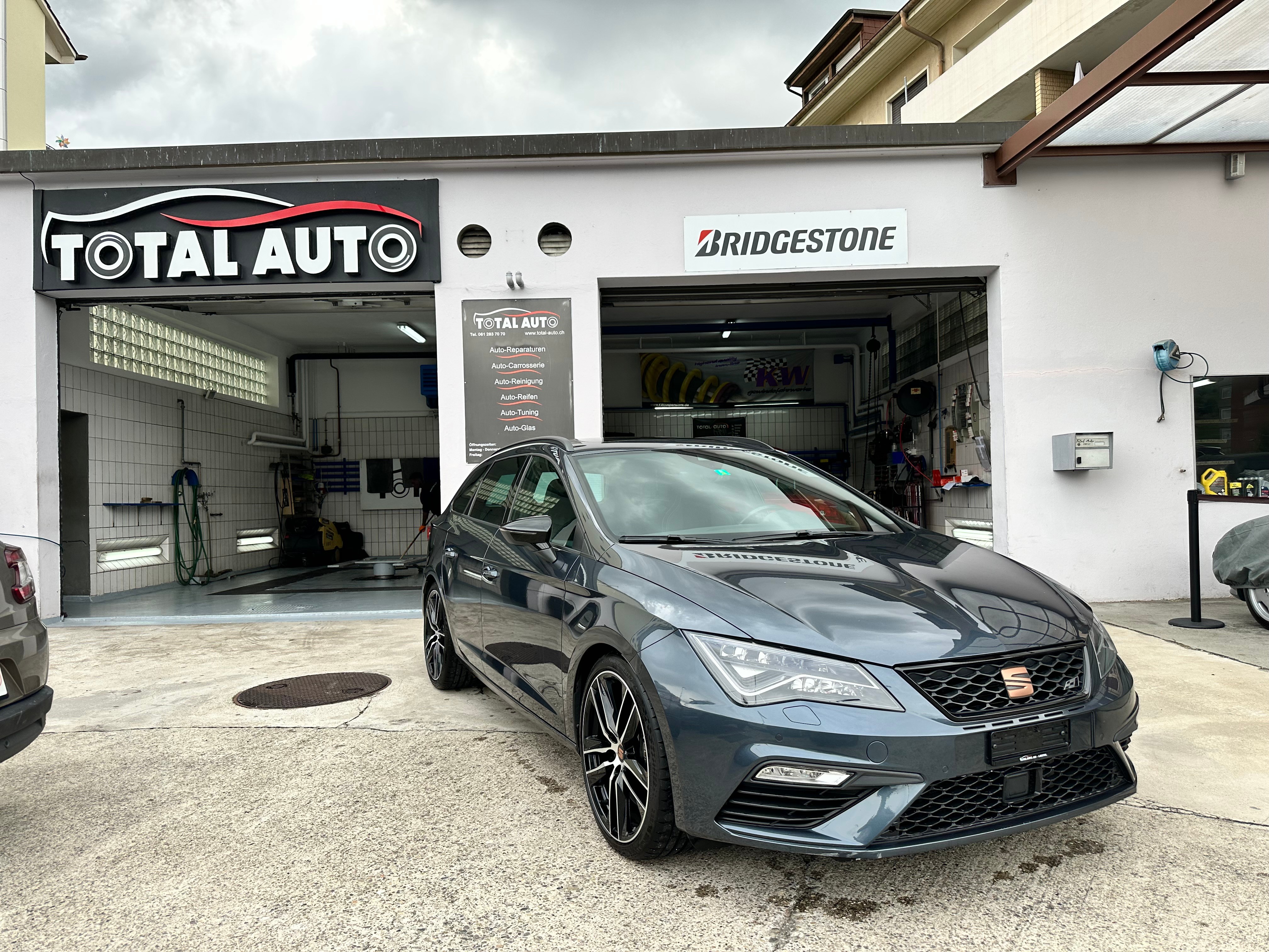 SEAT Leon ST 2.0 TSI Cupra 300 4 Drive DSG