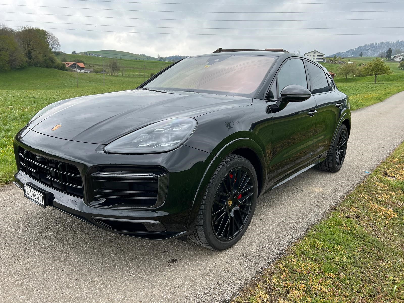 PORSCHE Cayenne Coupé 4.0 V8 GTS