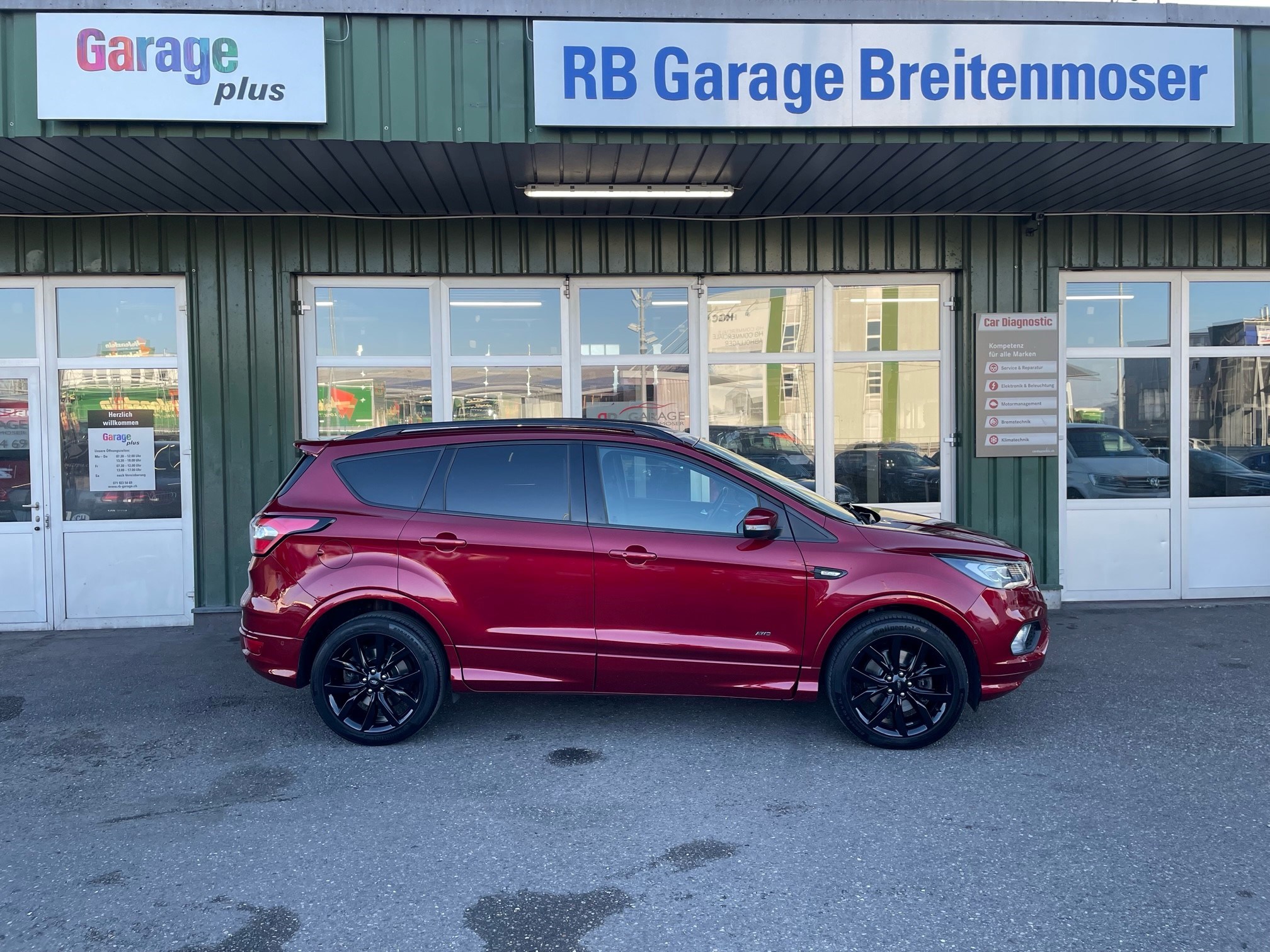 FORD Kuga 1.5 SCTi ST Line High 4WD Automatic