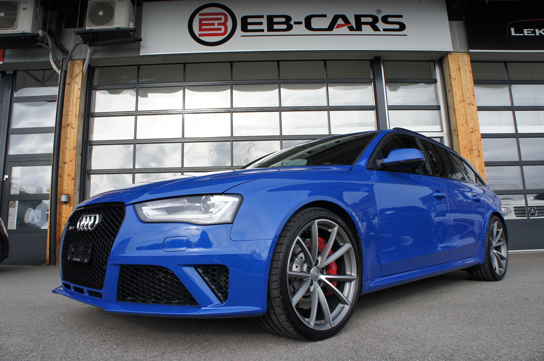 AUDI RS4 Avant Nogaro Selection 4.2 FSI V8 quattro S-tronic