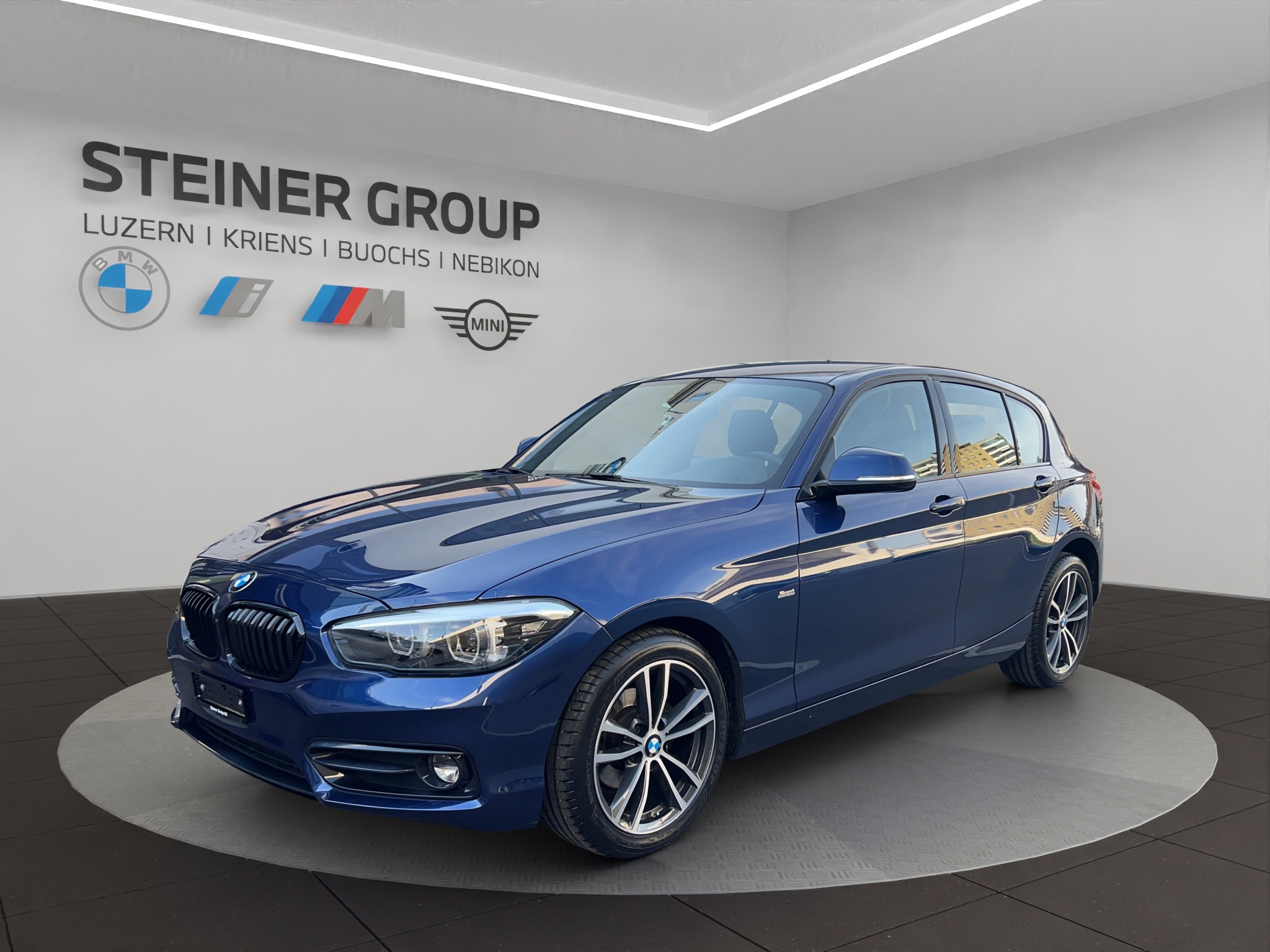 BMW 118i Edition Sport Line Steptronic