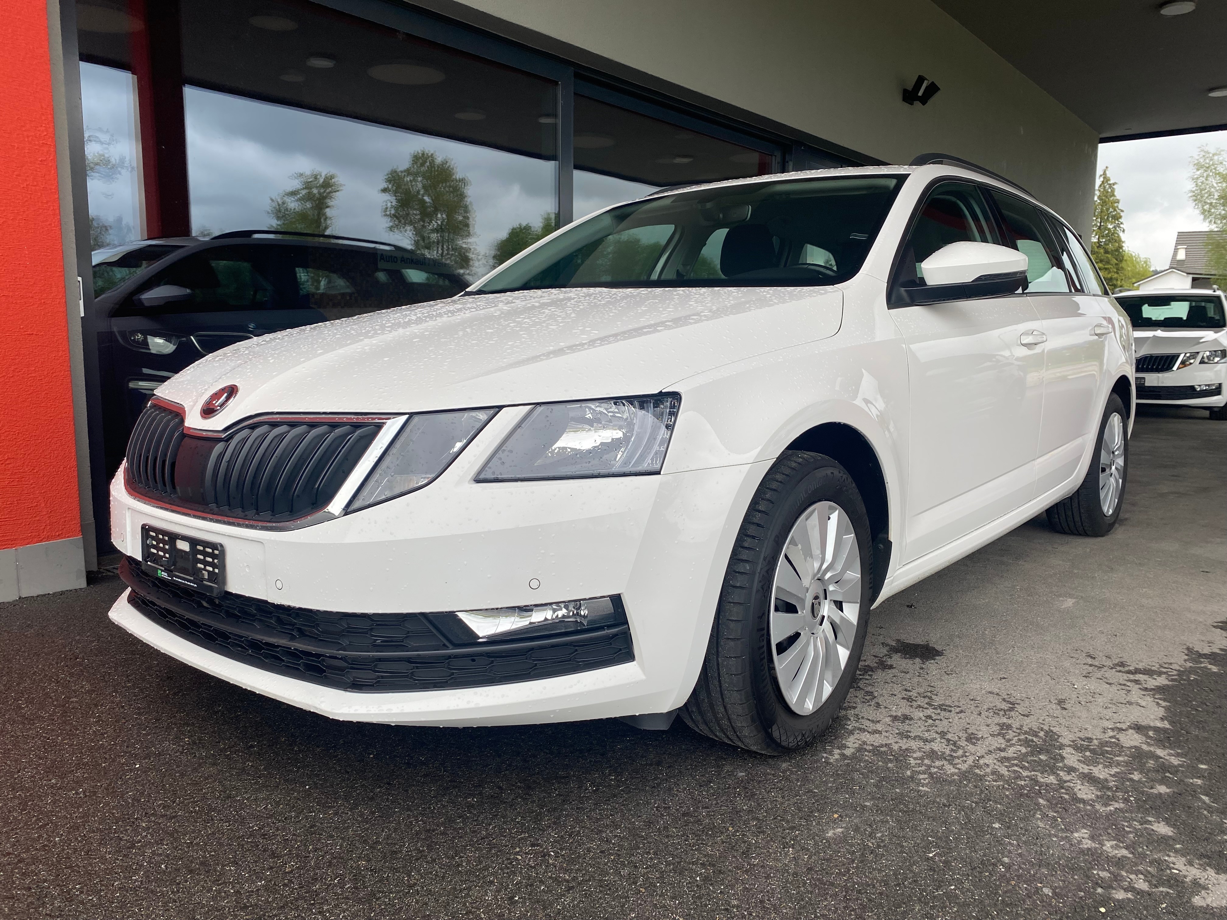 SKODA Octavia Combi 1.6 TDI Ambition DSG