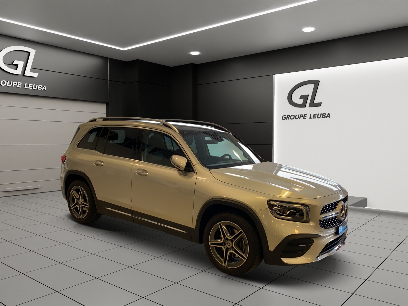 MERCEDES-BENZ GLB 200 AMG Line