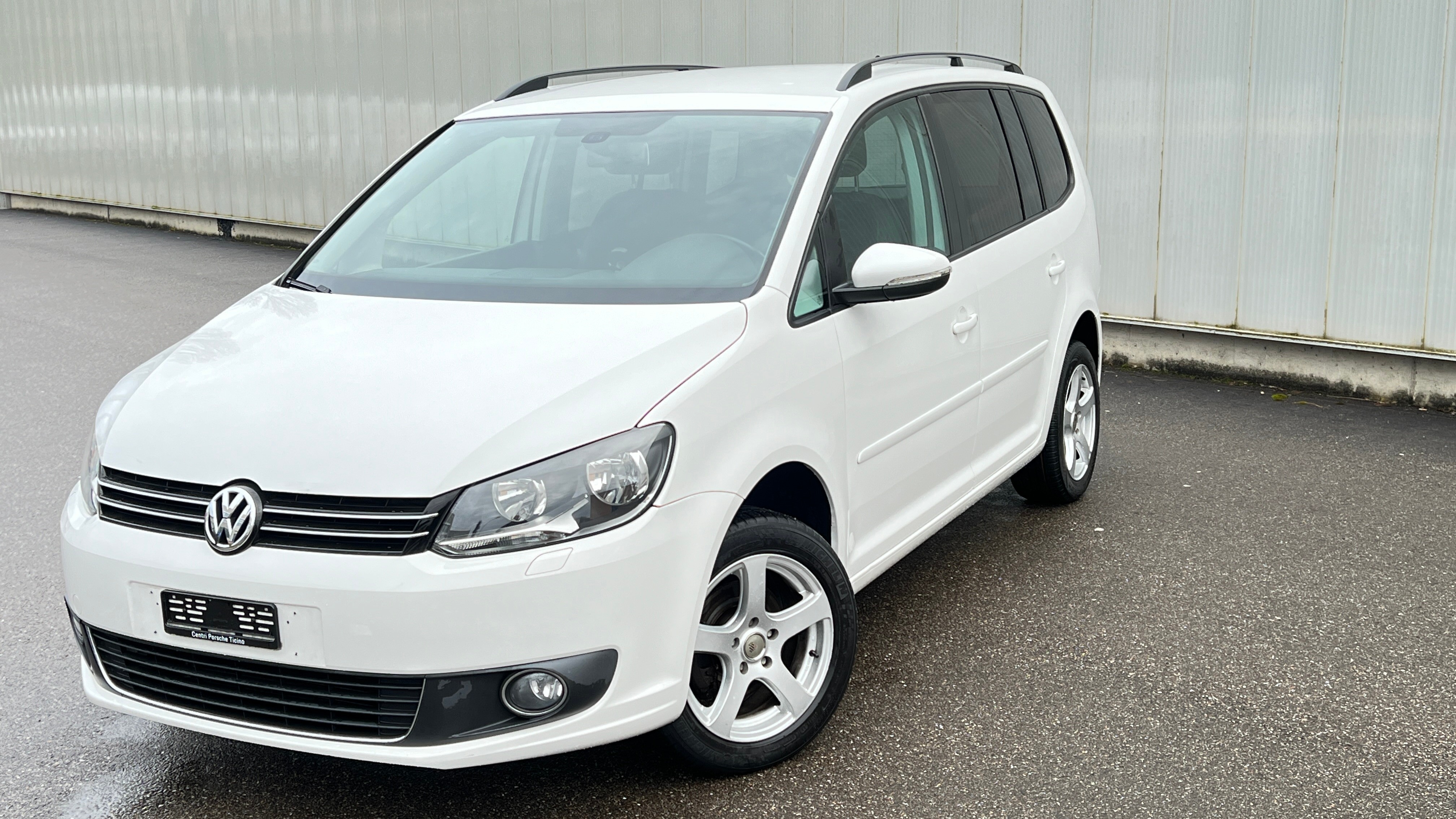 VW Touran 1.6 TDI Trendline DSG