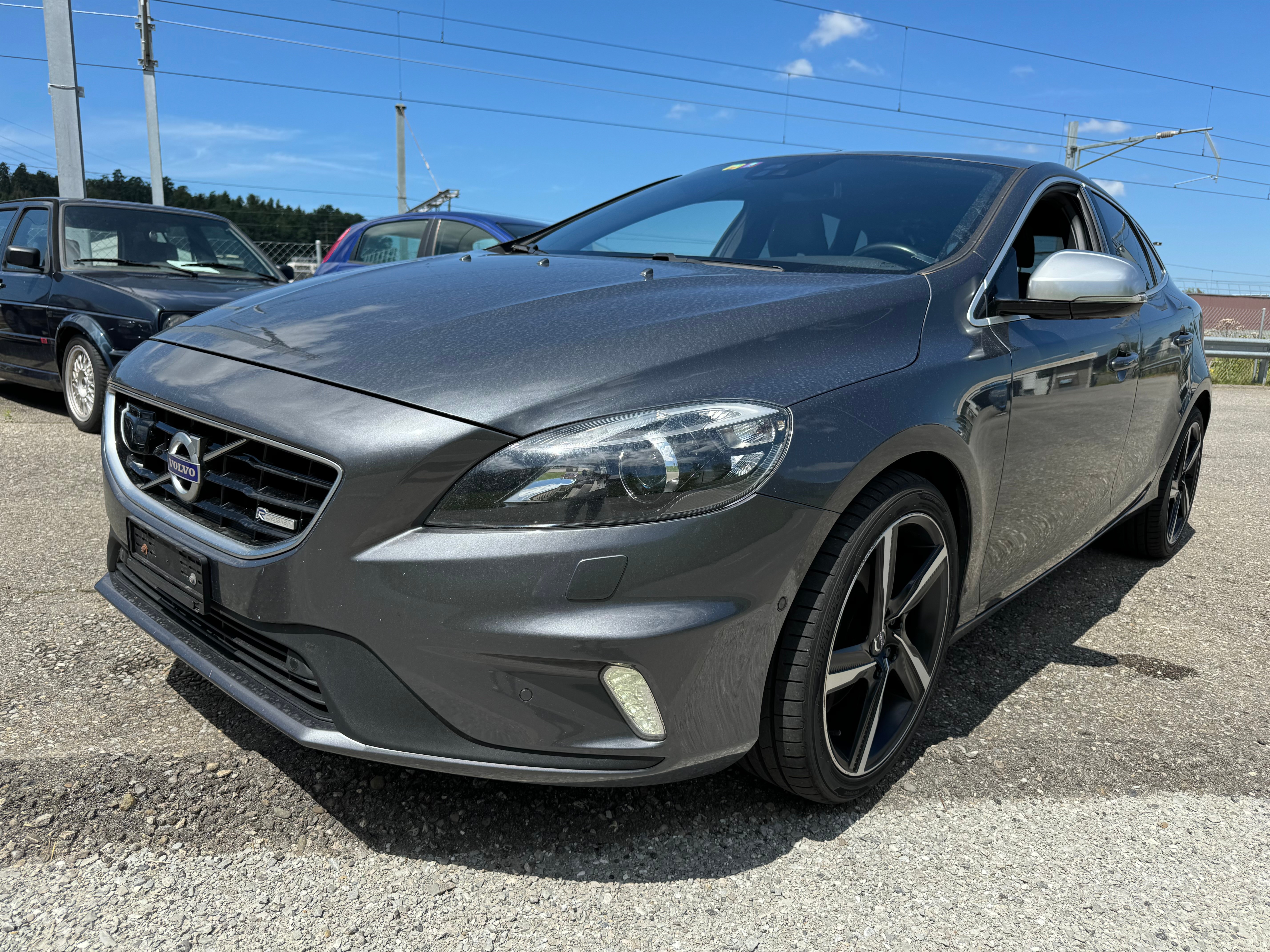 VOLVO V40