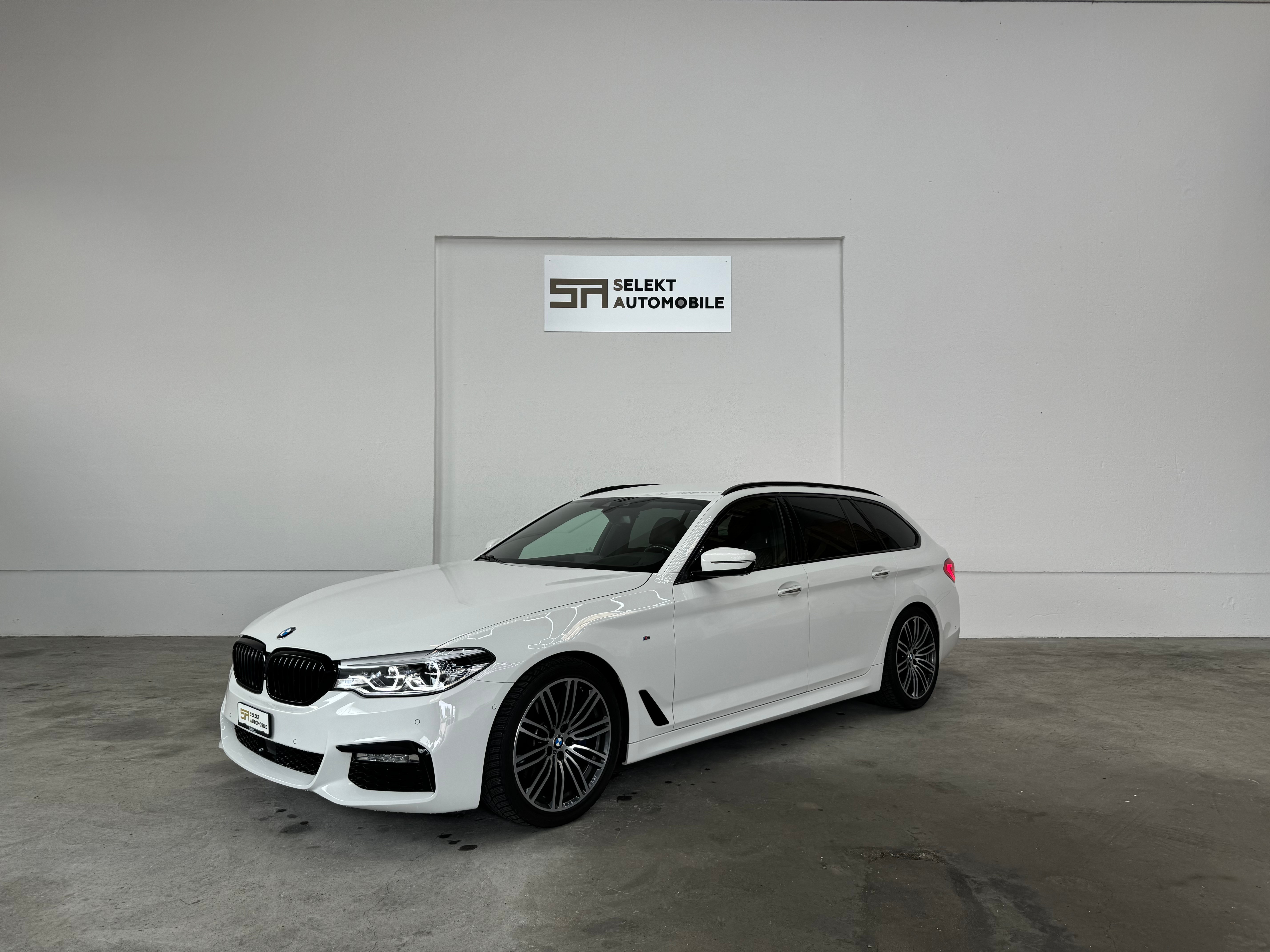 BMW 530d xDrive M-Paket Touring Steptronic