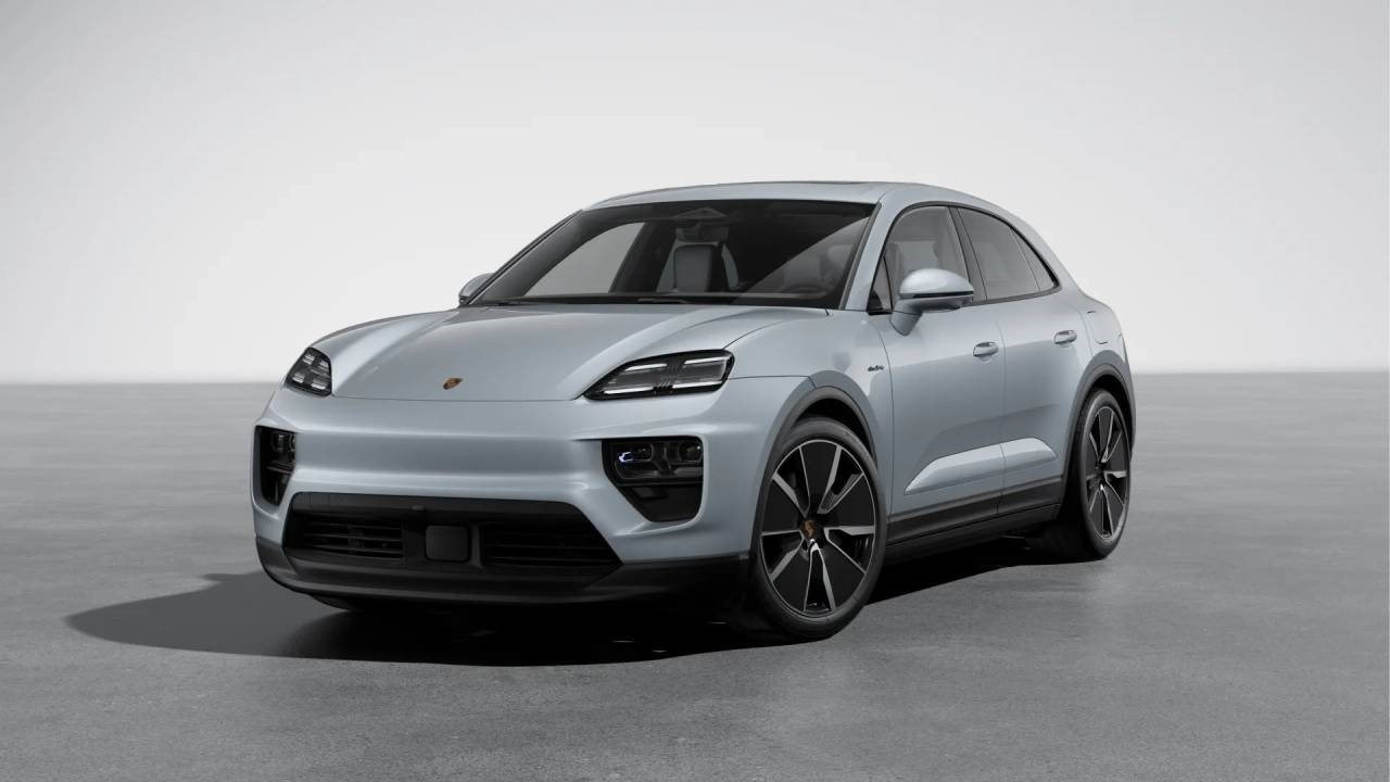 PORSCHE MACAN 4