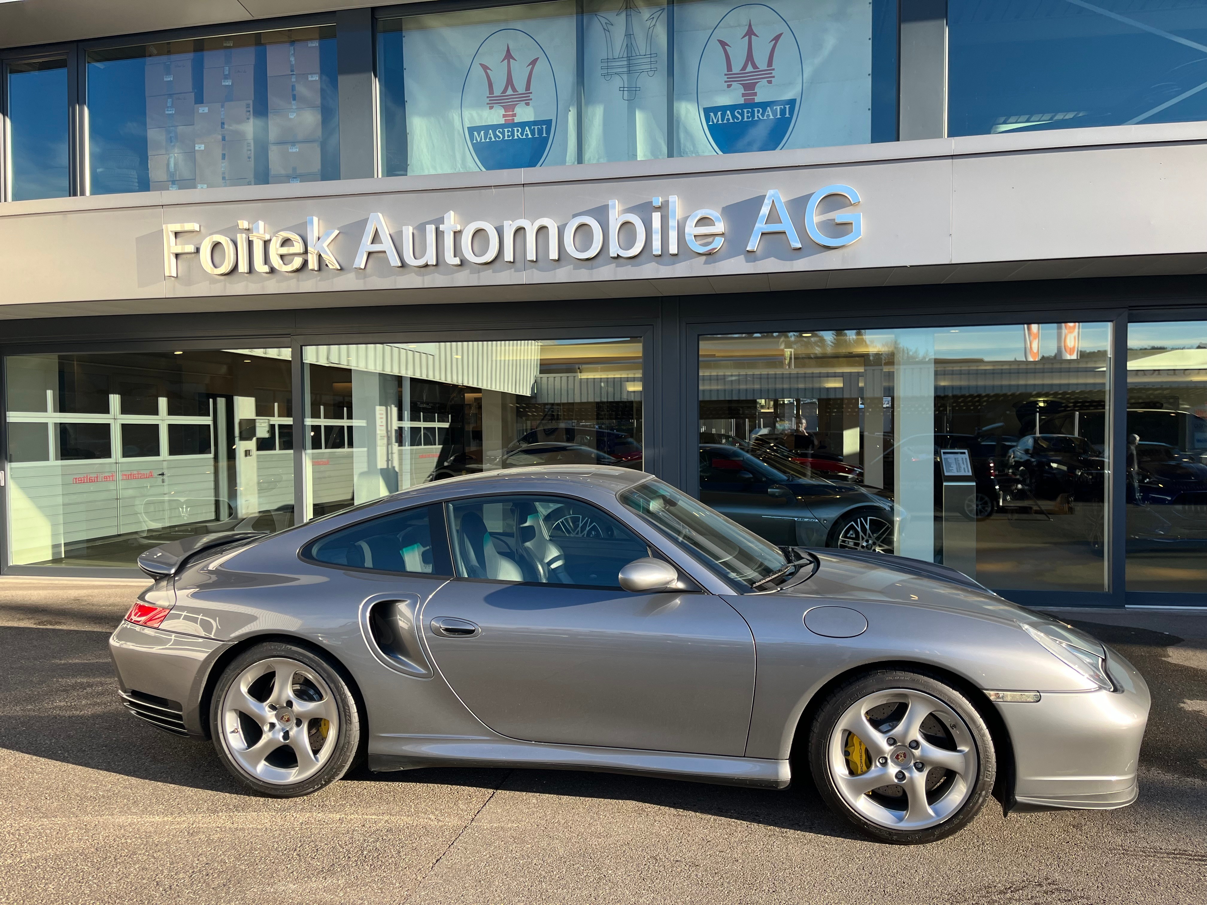 PORSCHE 911 Turbo S