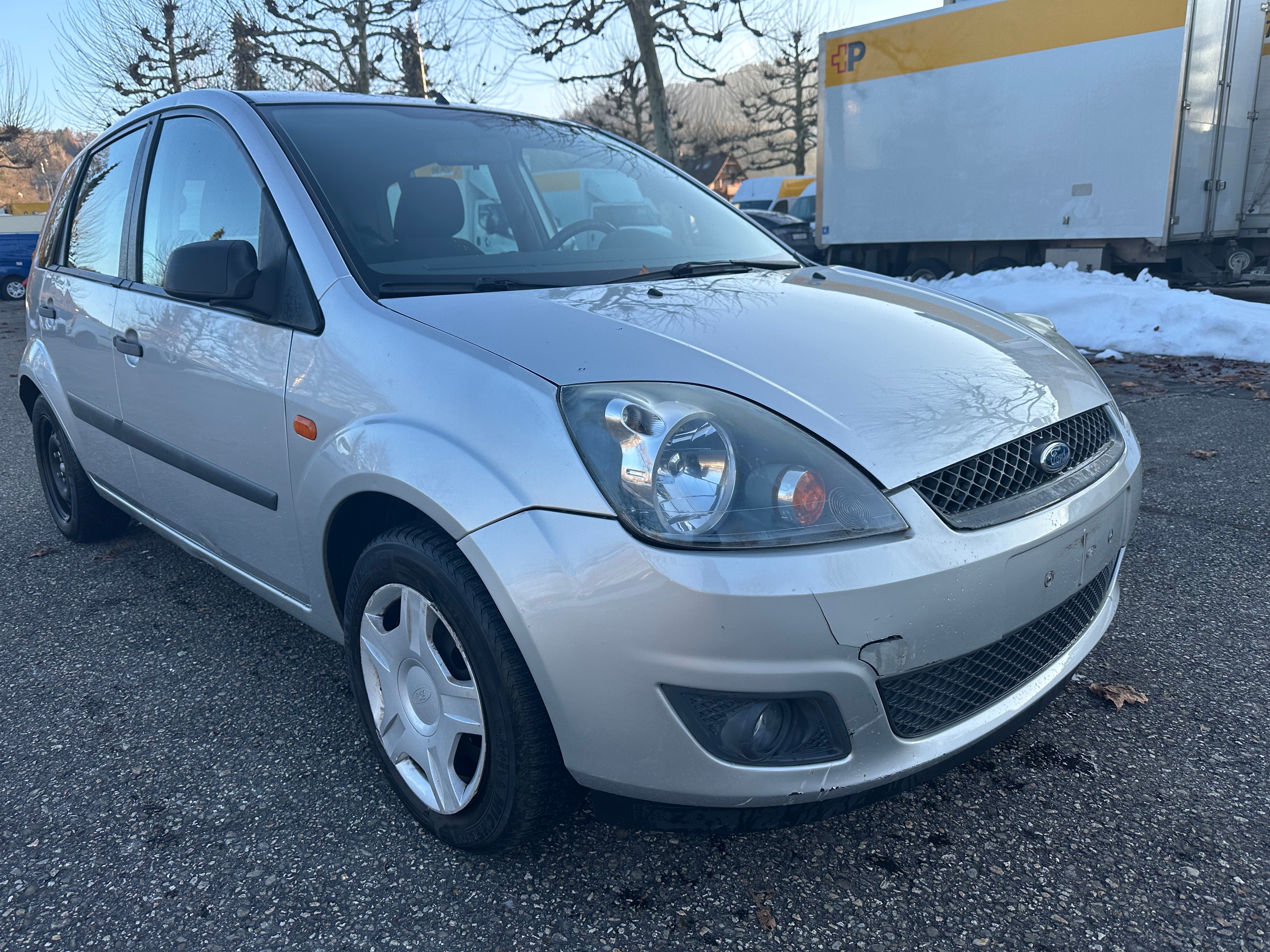 FORD Fiesta 1.6 16V Champion