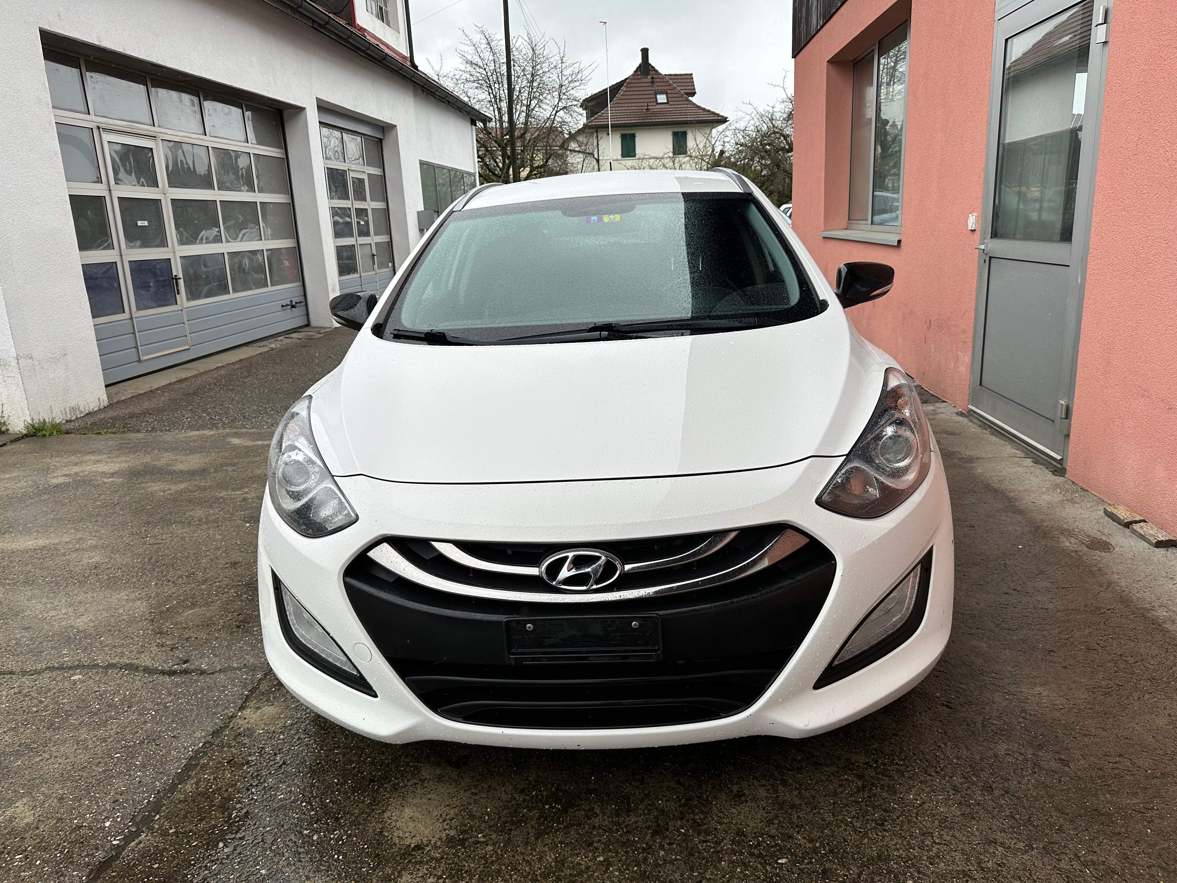 HYUNDAI i30 Wagon 1.6 CRDi GO!