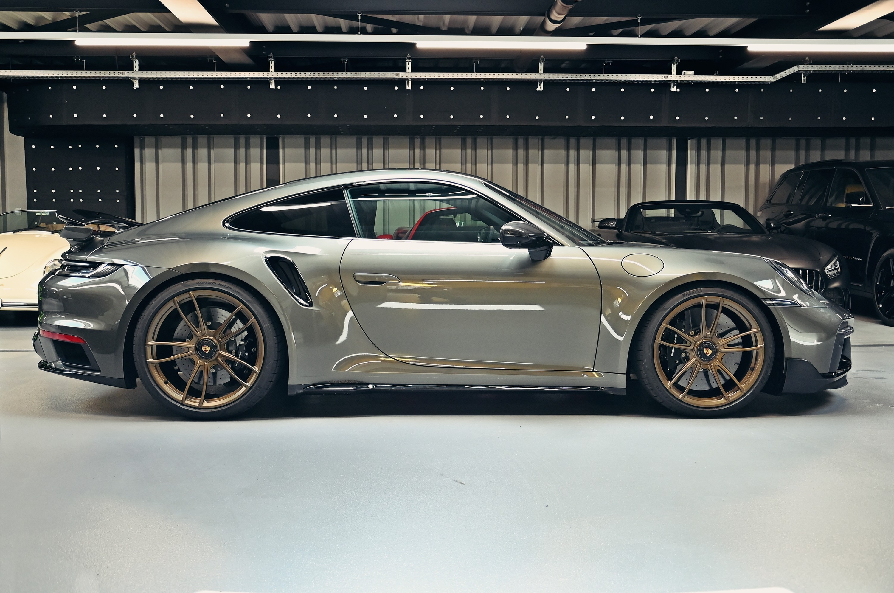 PORSCHE 911 Turbo S PDK