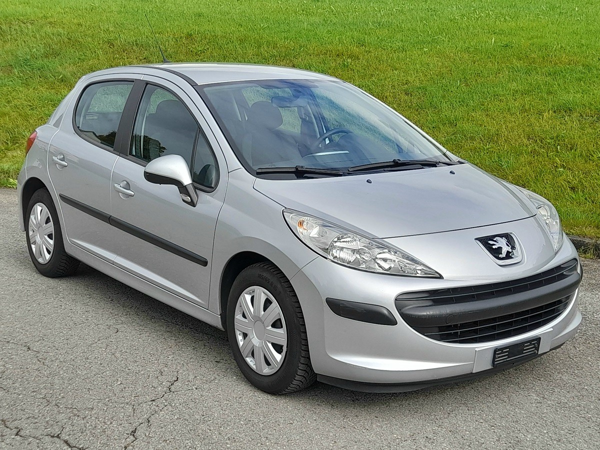 PEUGEOT 207 1.4 16V Trendy