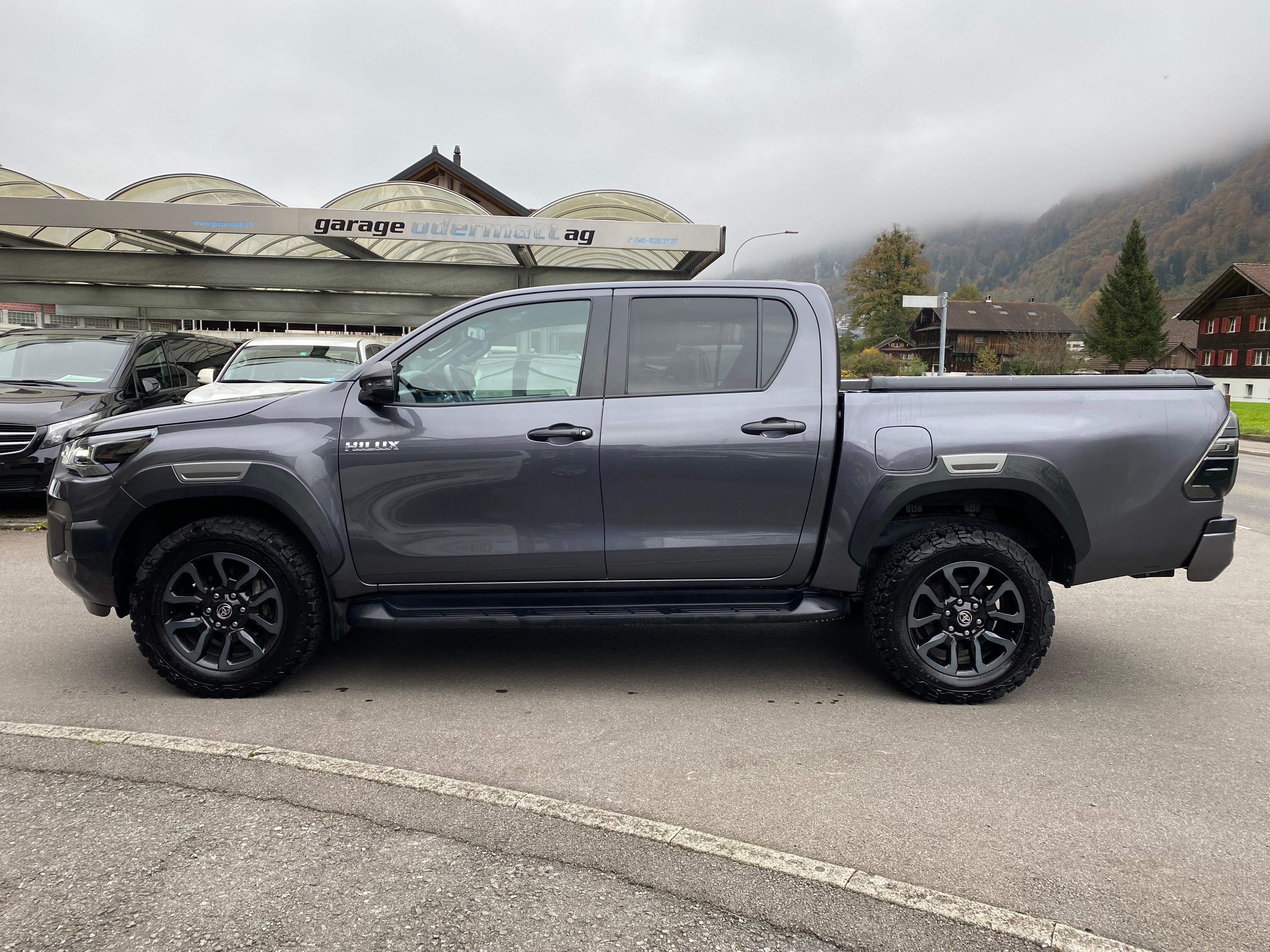 TOYOTA Hilux 2.8D-4D Invincible Double Cab 4x4 A