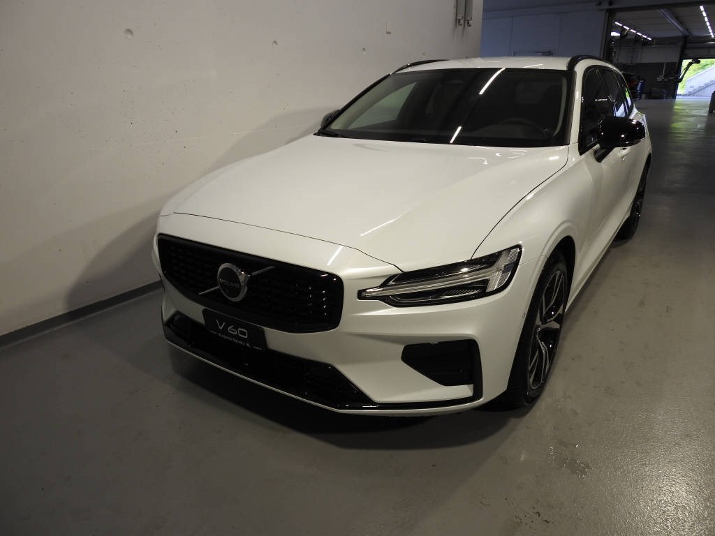 VOLVO V60 2.0 B5 Plus Dark AWD