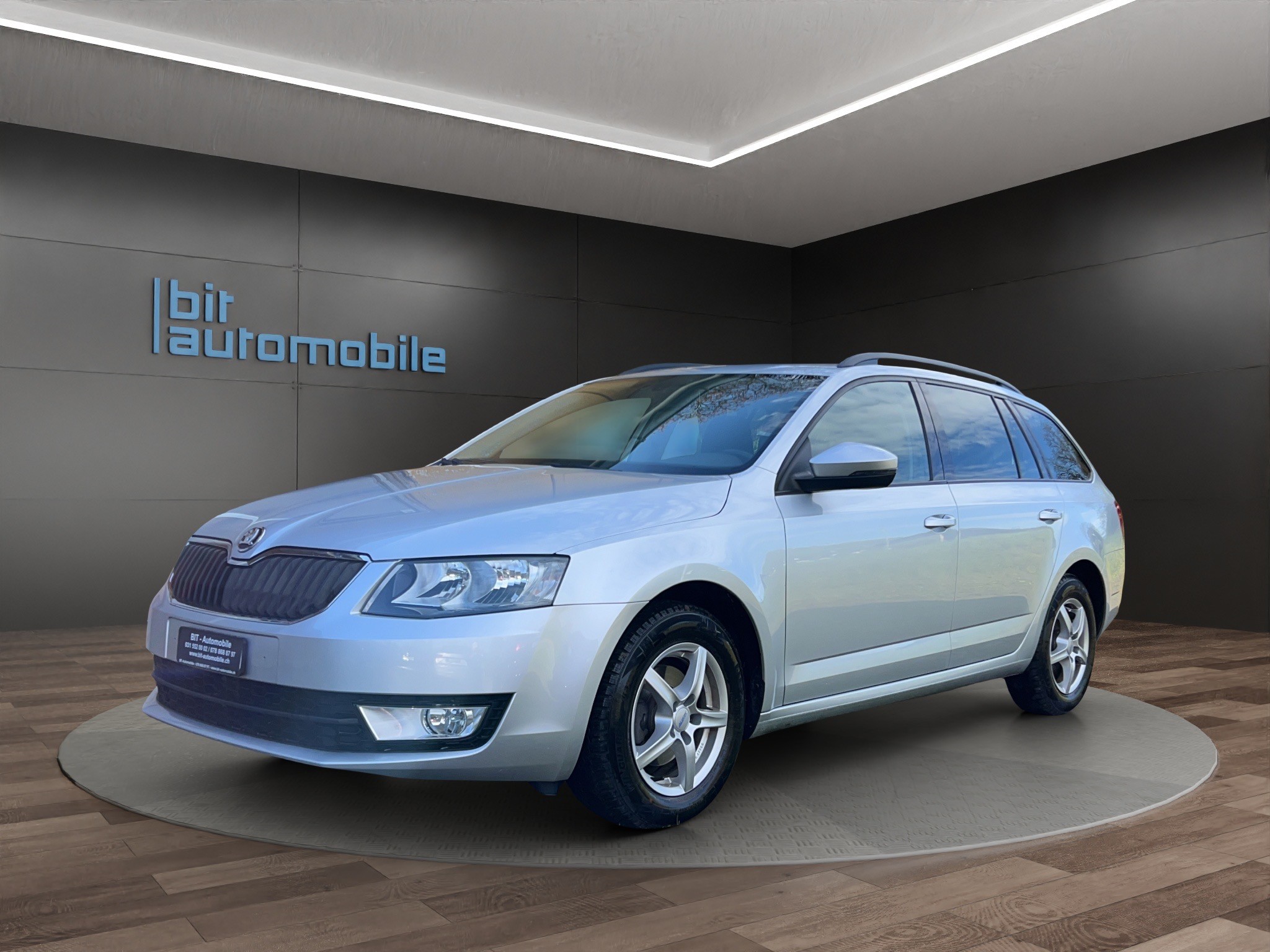 SKODA Octavia Combi 1.6 TDI Ambition DSG