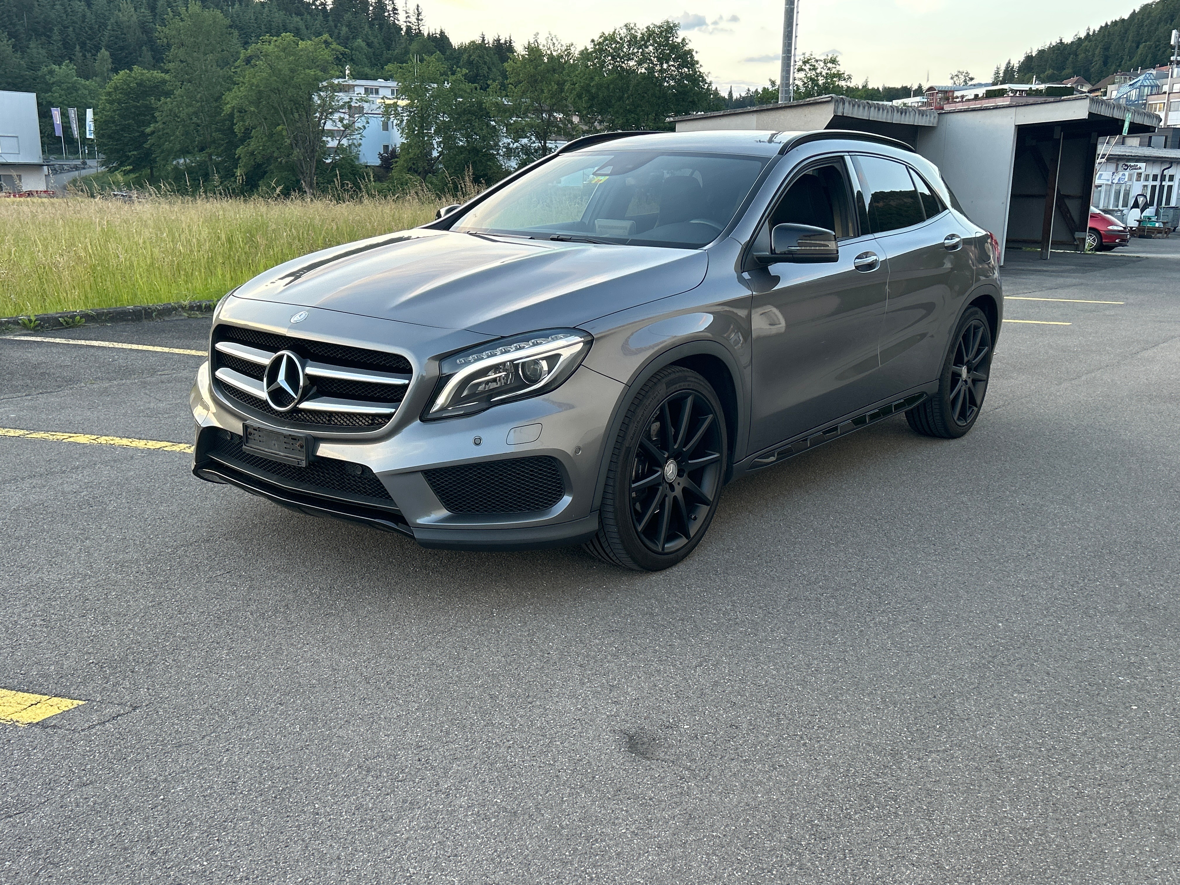 MERCEDES-BENZ GLA 250 AMG Line 4Matic 7G-DCT