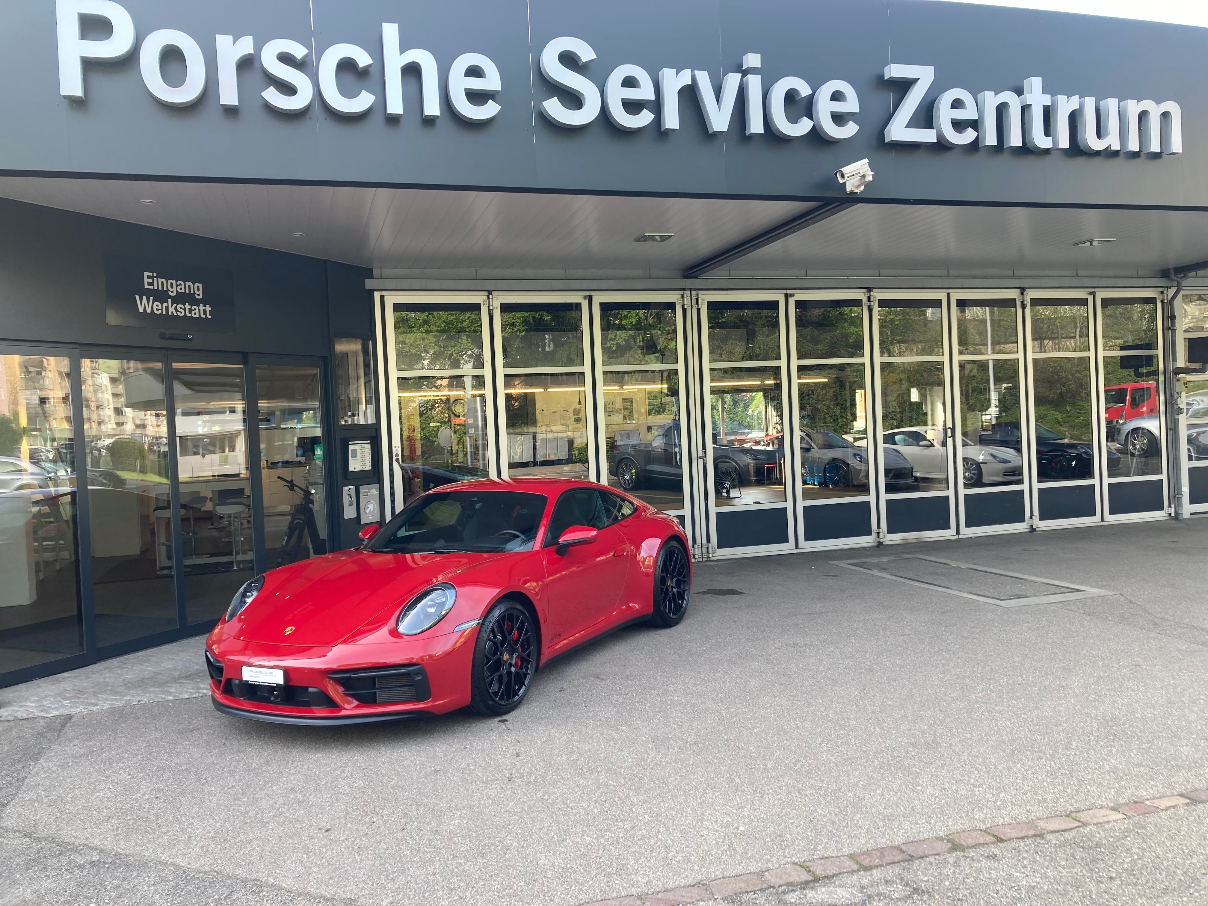 PORSCHE 911 Carrera 4 GTS PDK