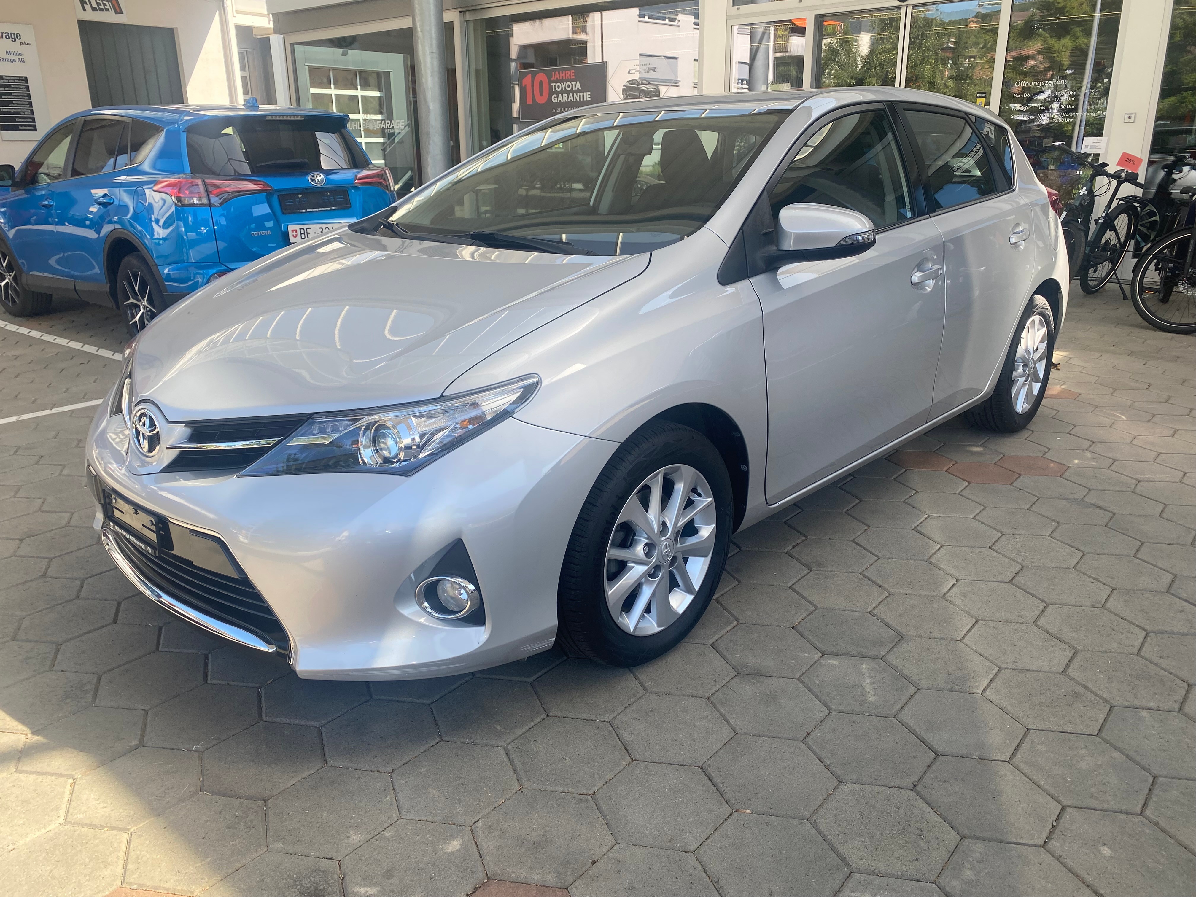 TOYOTA Auris 1.6 Luna