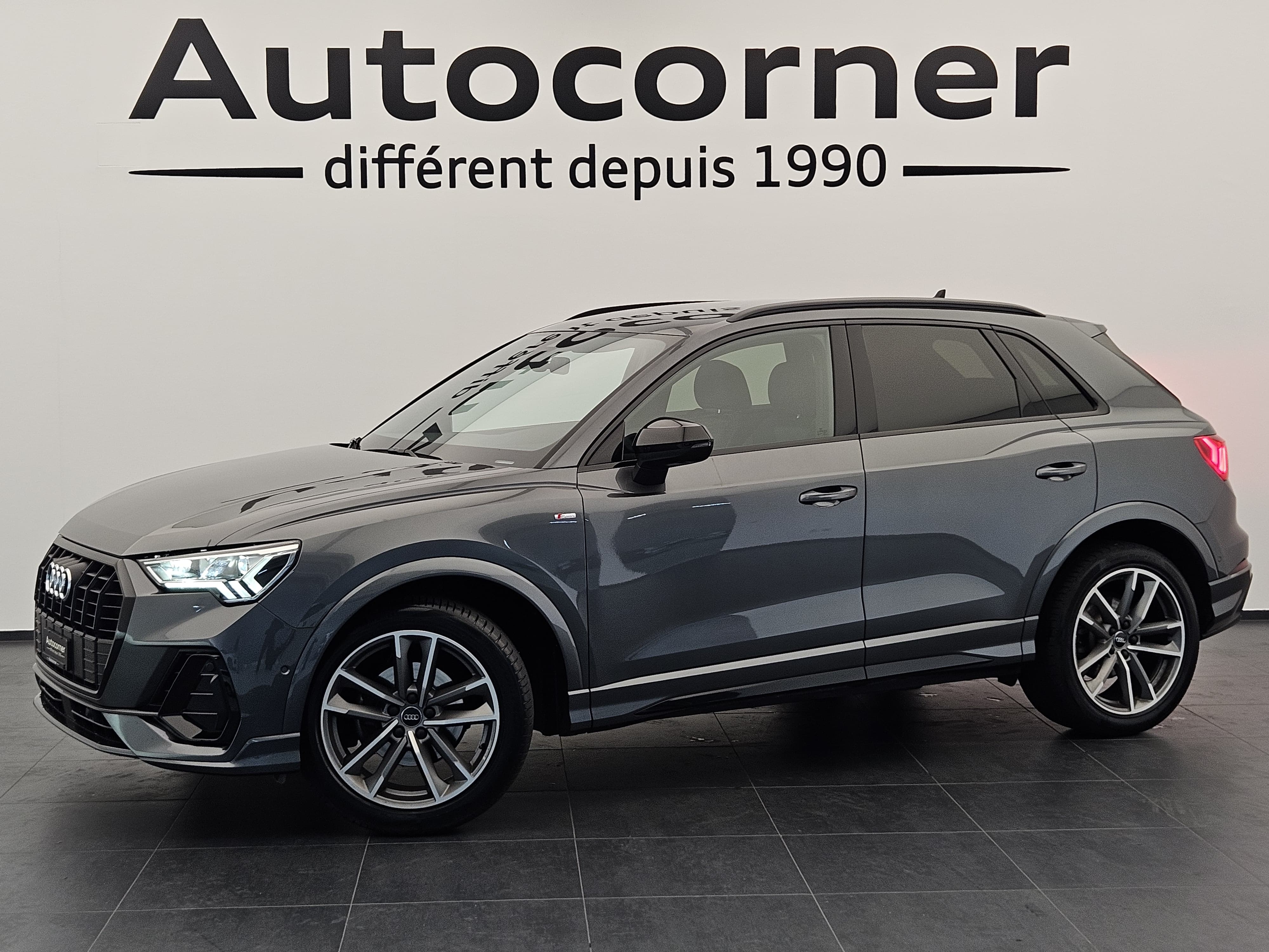 AUDI Q3 35 TFSI S line Attraction S-tronic