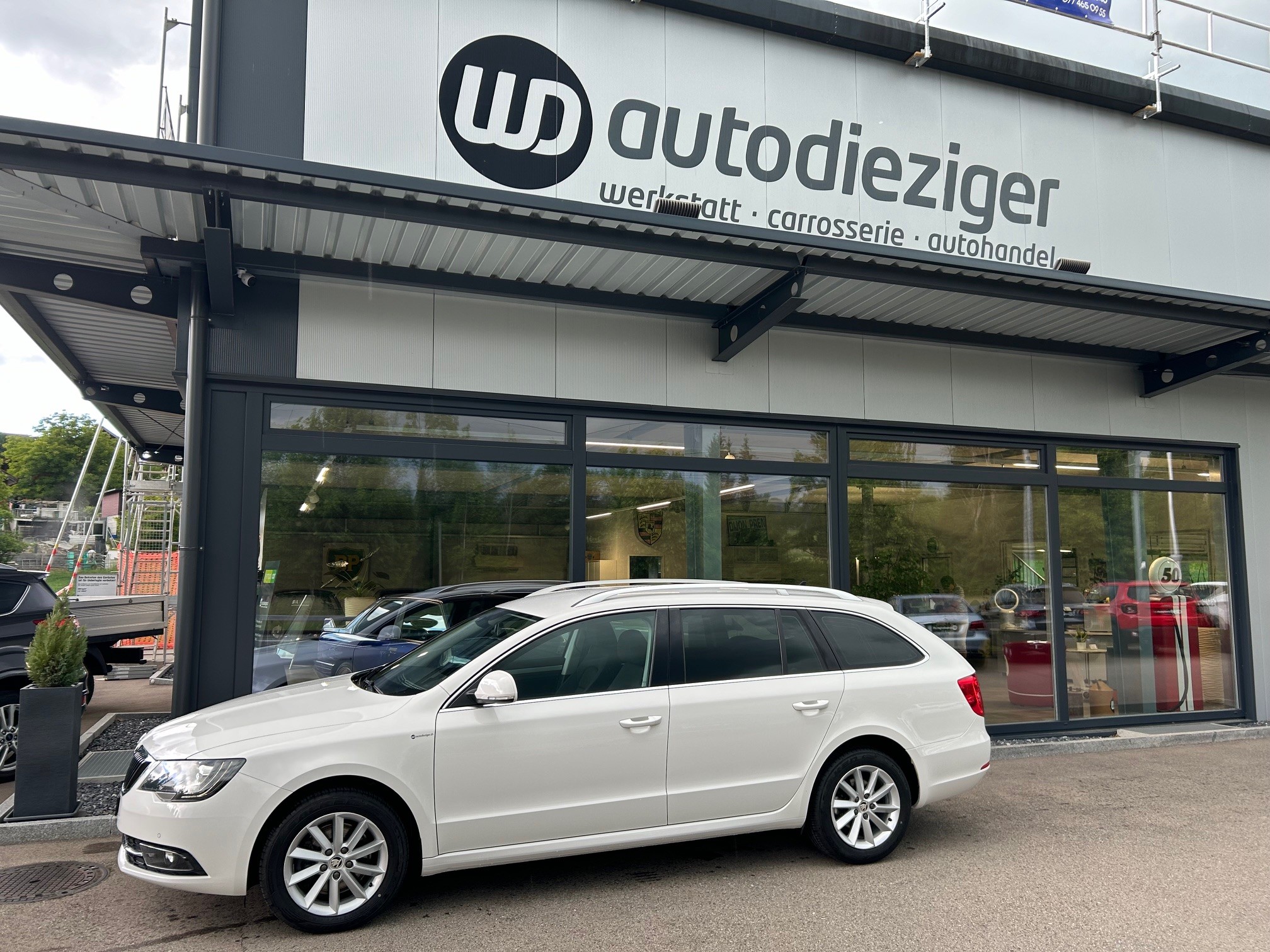 SKODA Superb Combi 2.0 TDi Ambition 4x4 DSG