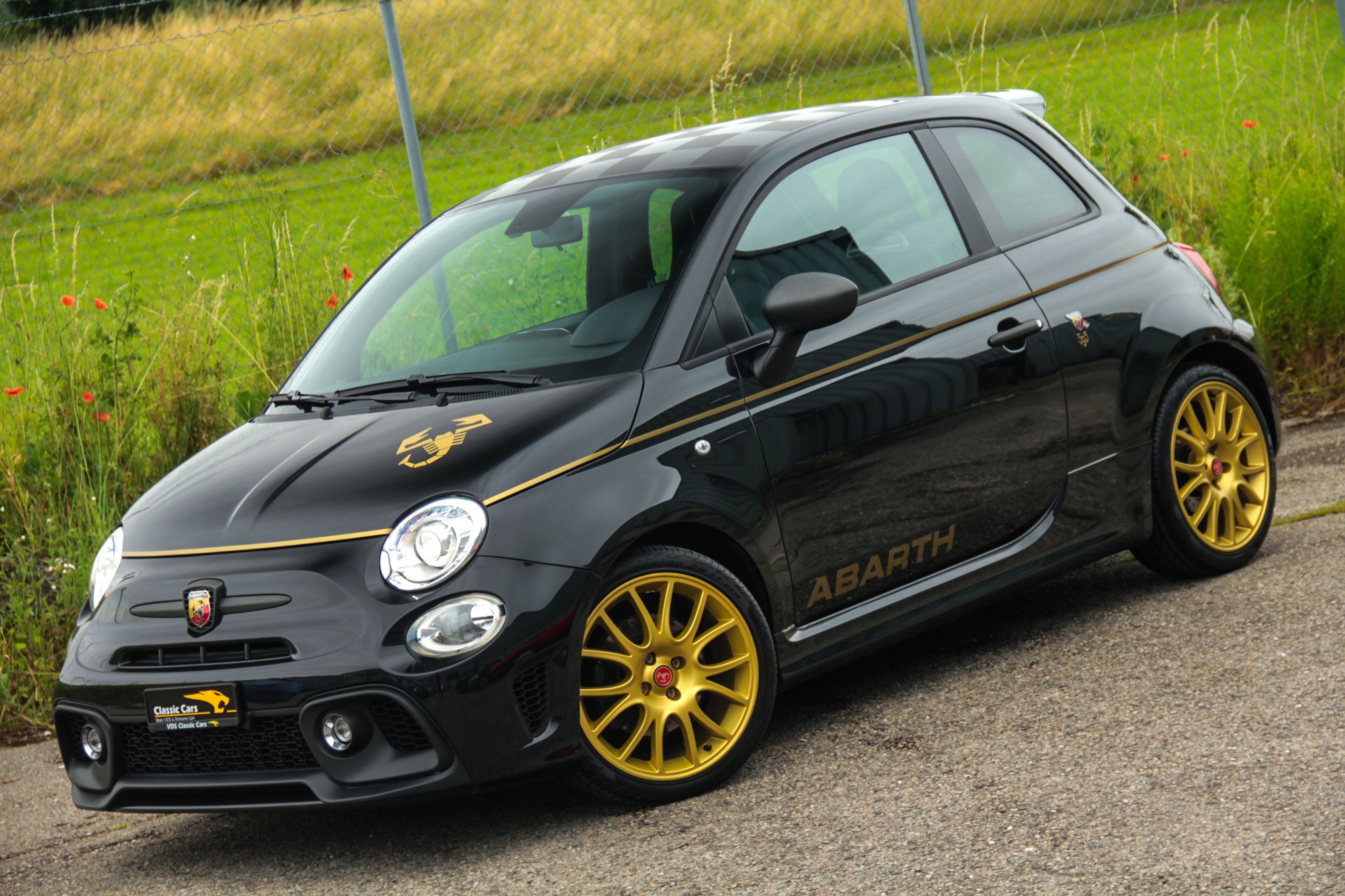 FIAT 595 1.4 16V Turbo Abarth Turismo Dualogic Scorpione Oro Limited Edition