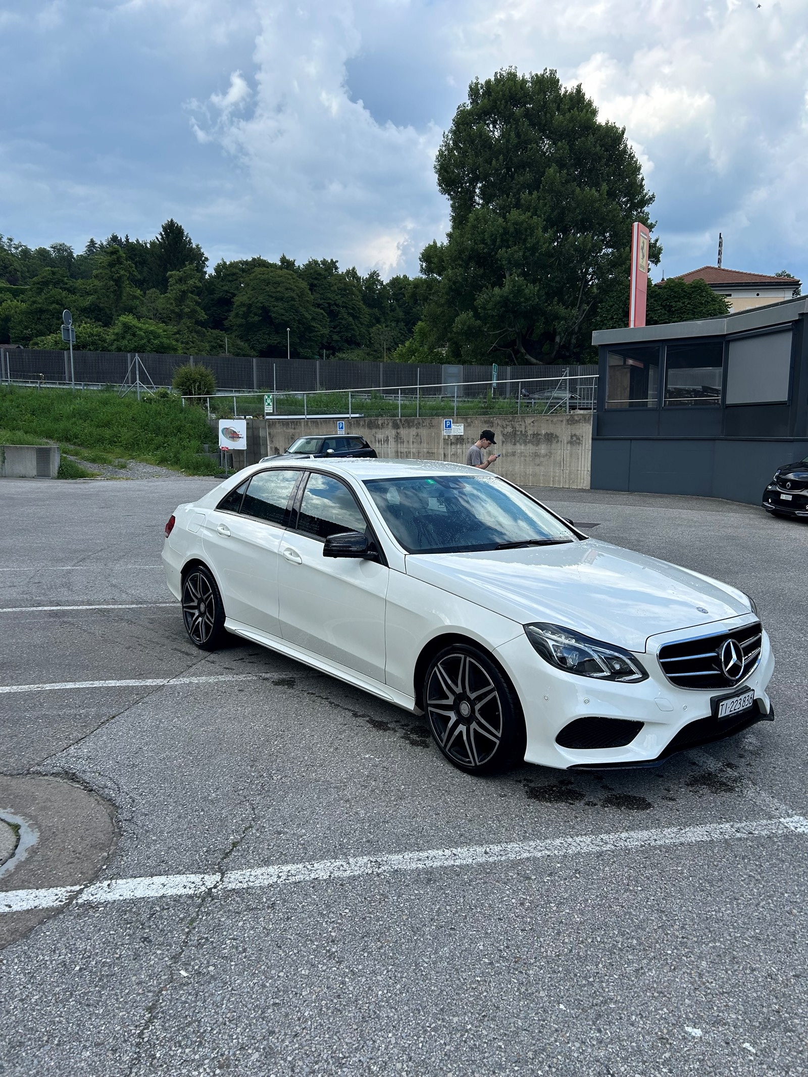 MERCEDES-BENZ E 250 BlueTEC 4Matic 7G-Tronic