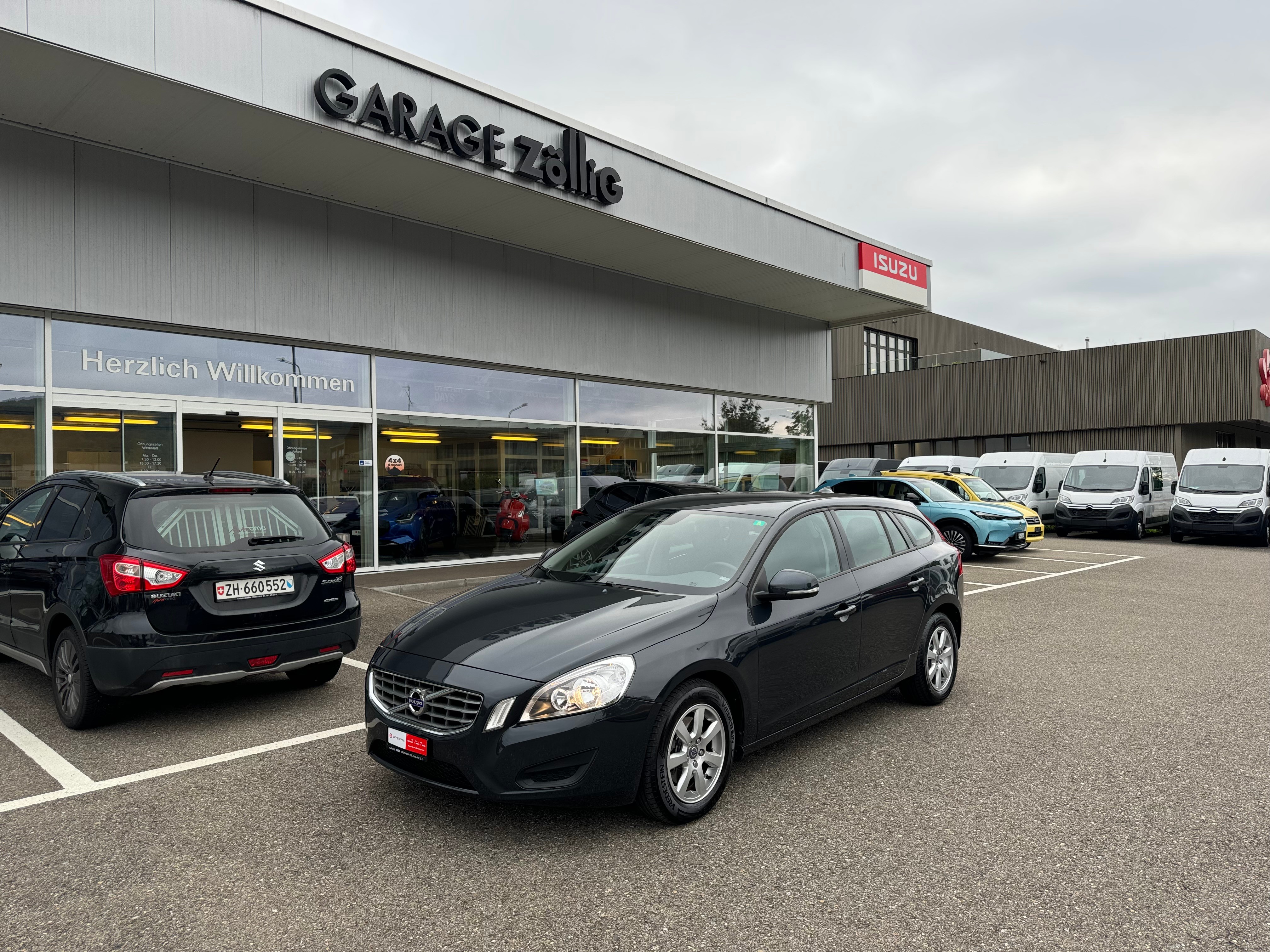 VOLVO V60 D4 Kinetic Geartronic