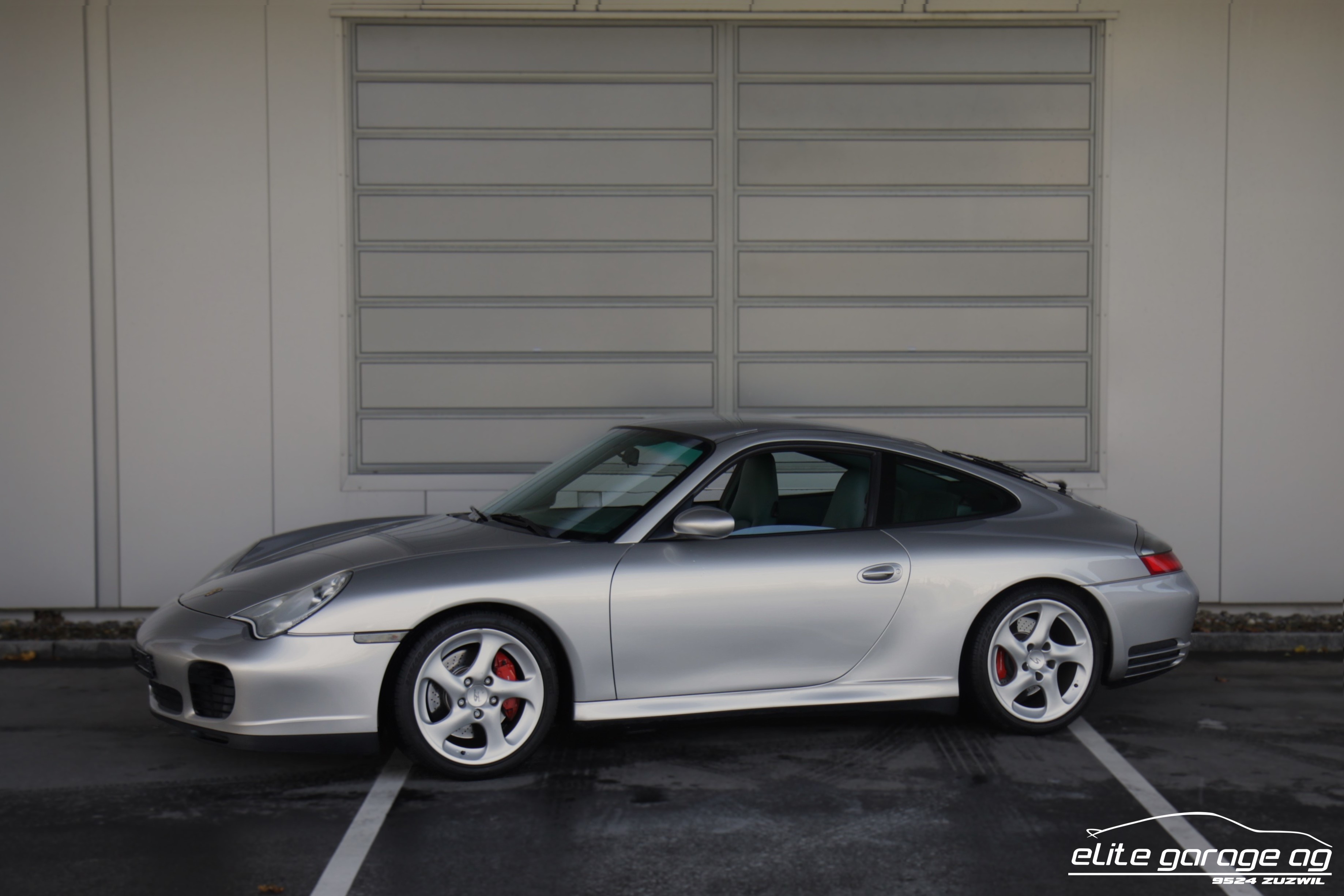 PORSCHE 911 Carrera 4 S