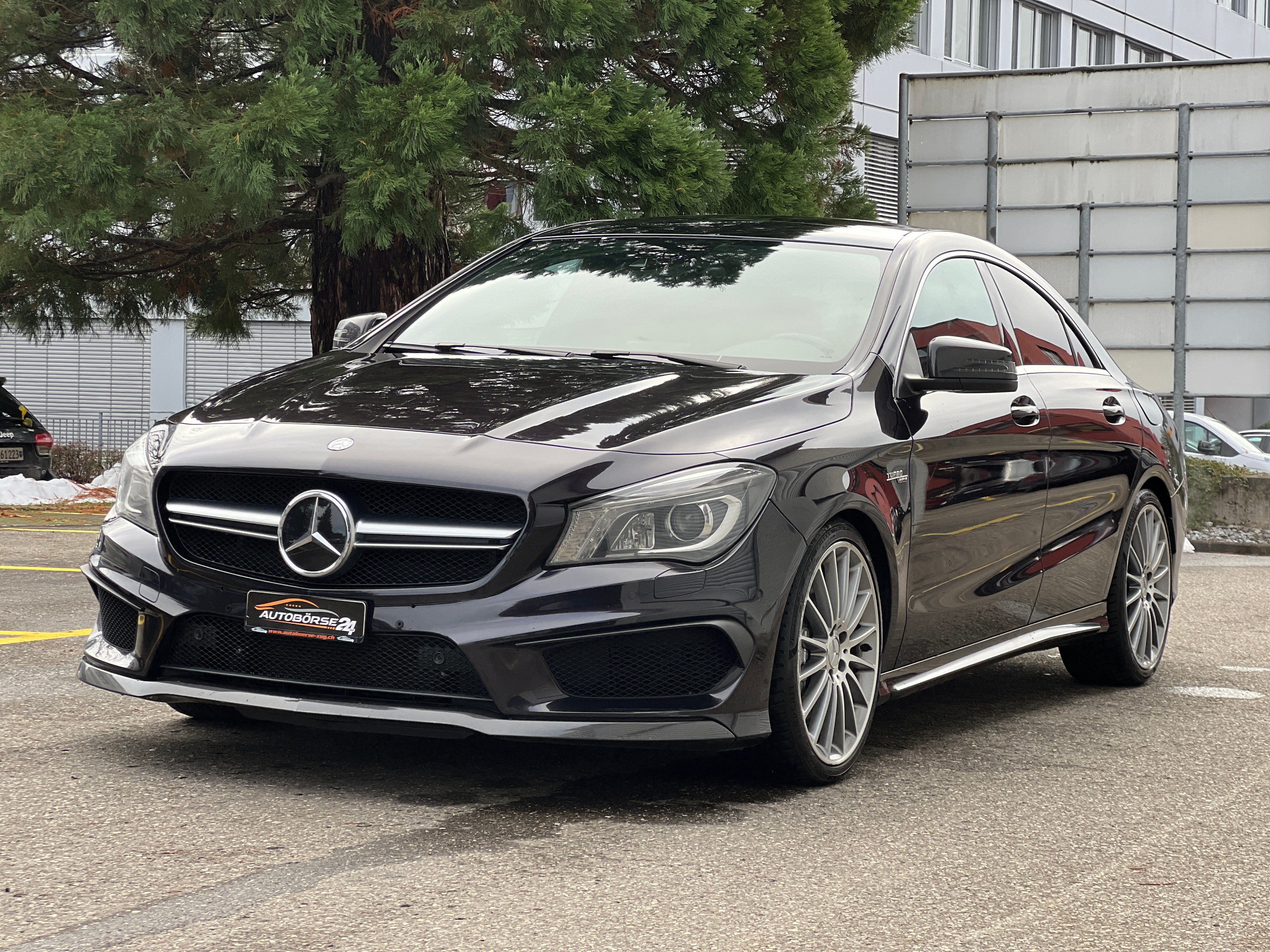 MERCEDES-BENZ CLA 45 AMG 4Matic Speedshift * Schalensitze *