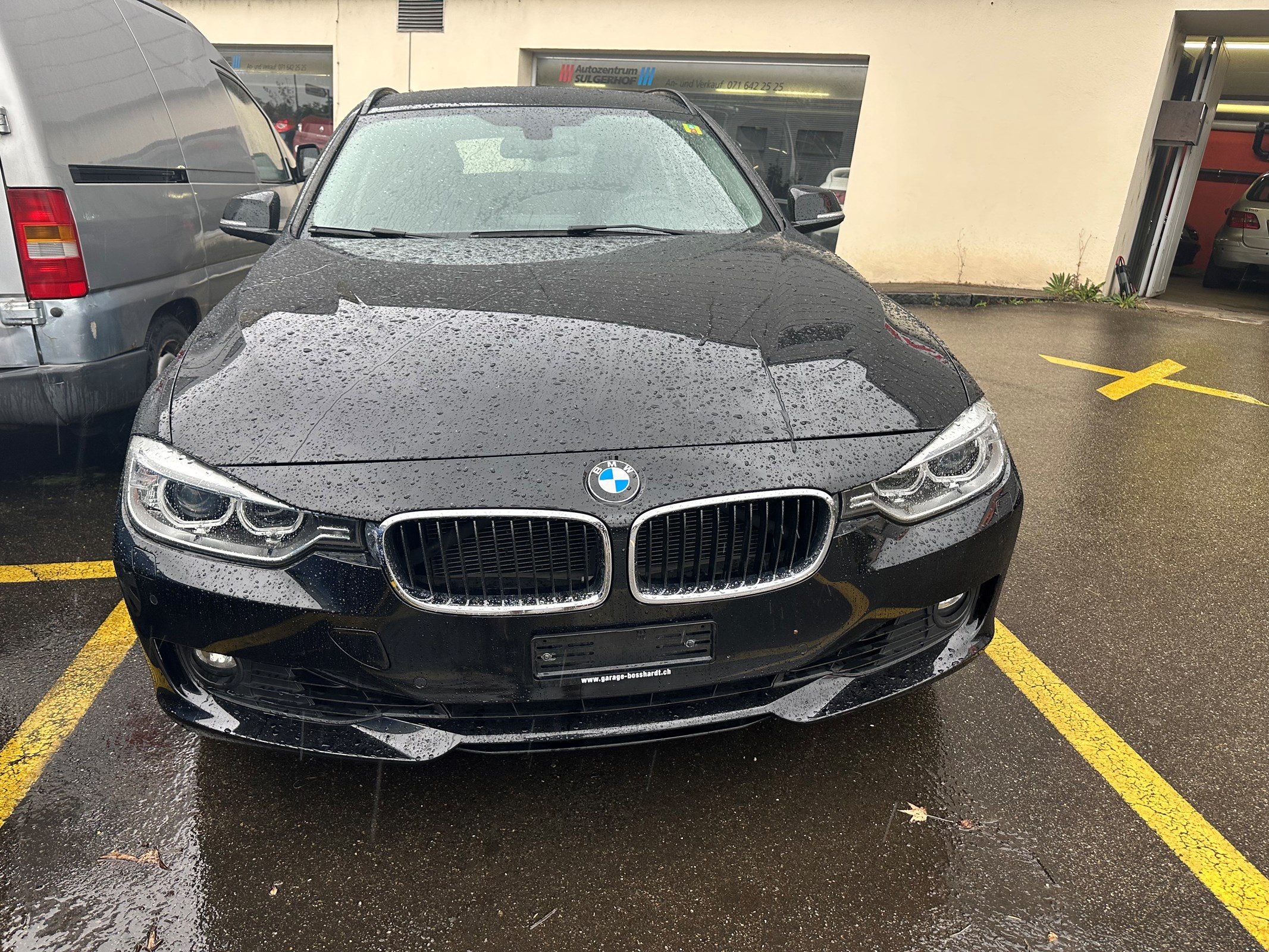 BMW 320i xDrive Touring Sport Line Steptronic