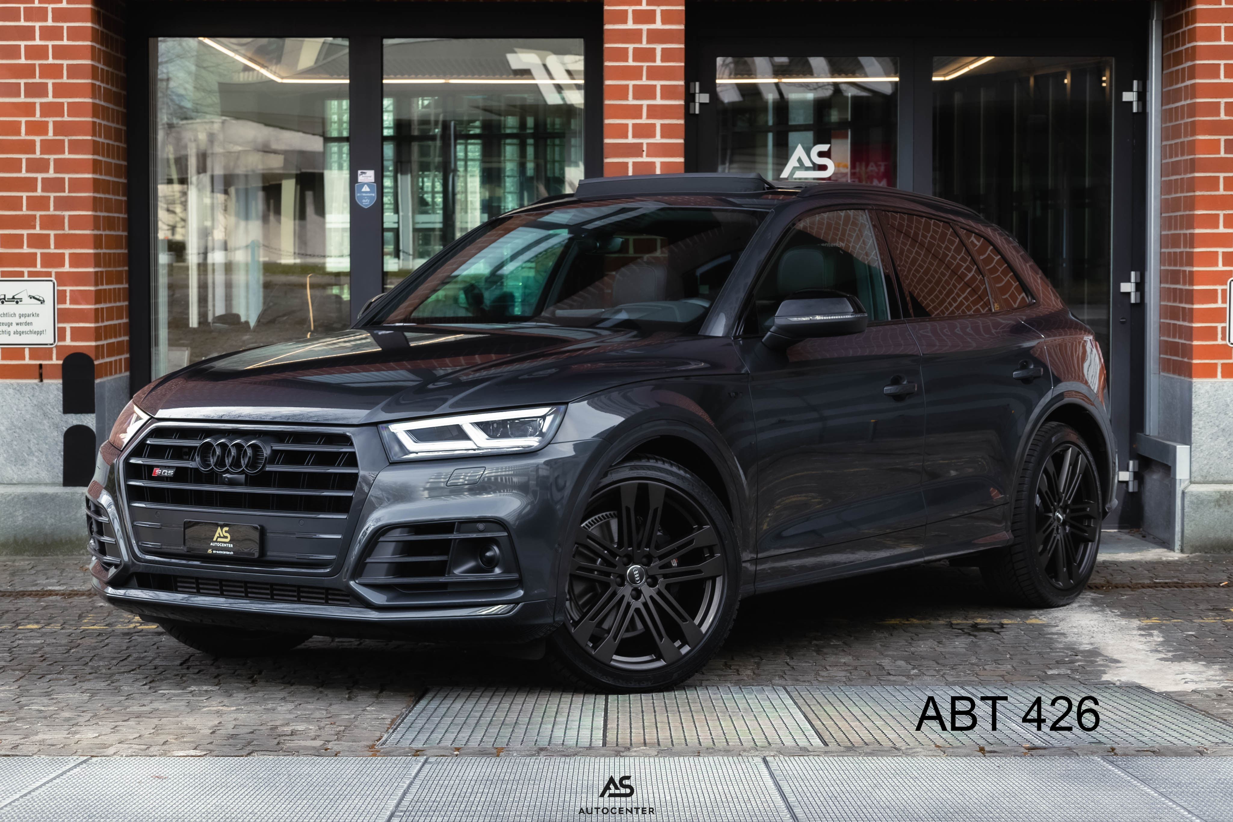 AUDI SQ5 3.0 TFSI quattro (CH) ABT426 | MANHATTANGRAU | Standheizung | Massage | HUD | Pano | AHK