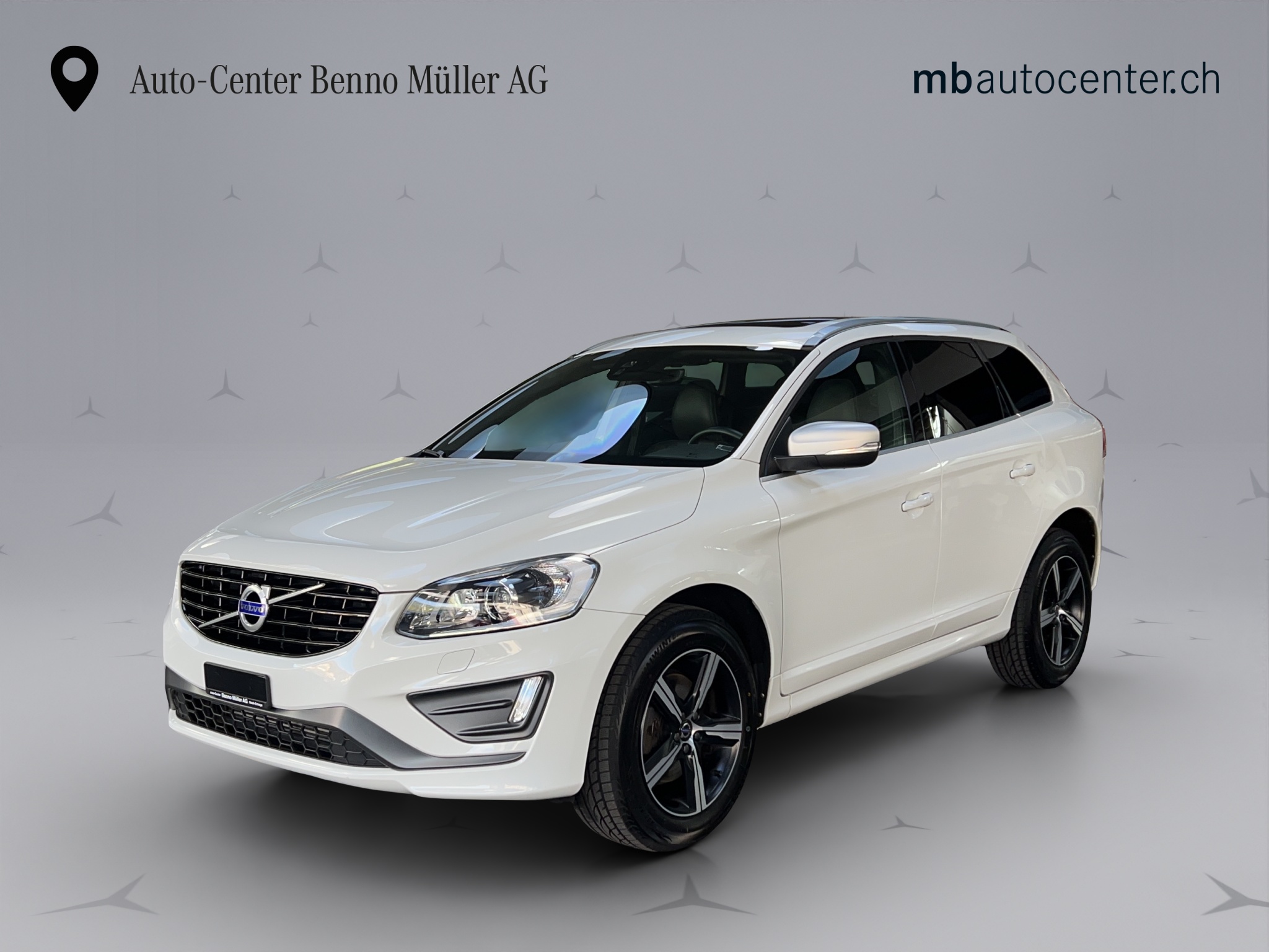 VOLVO XC60 D4 AWD Momentum R-Design Geartronic