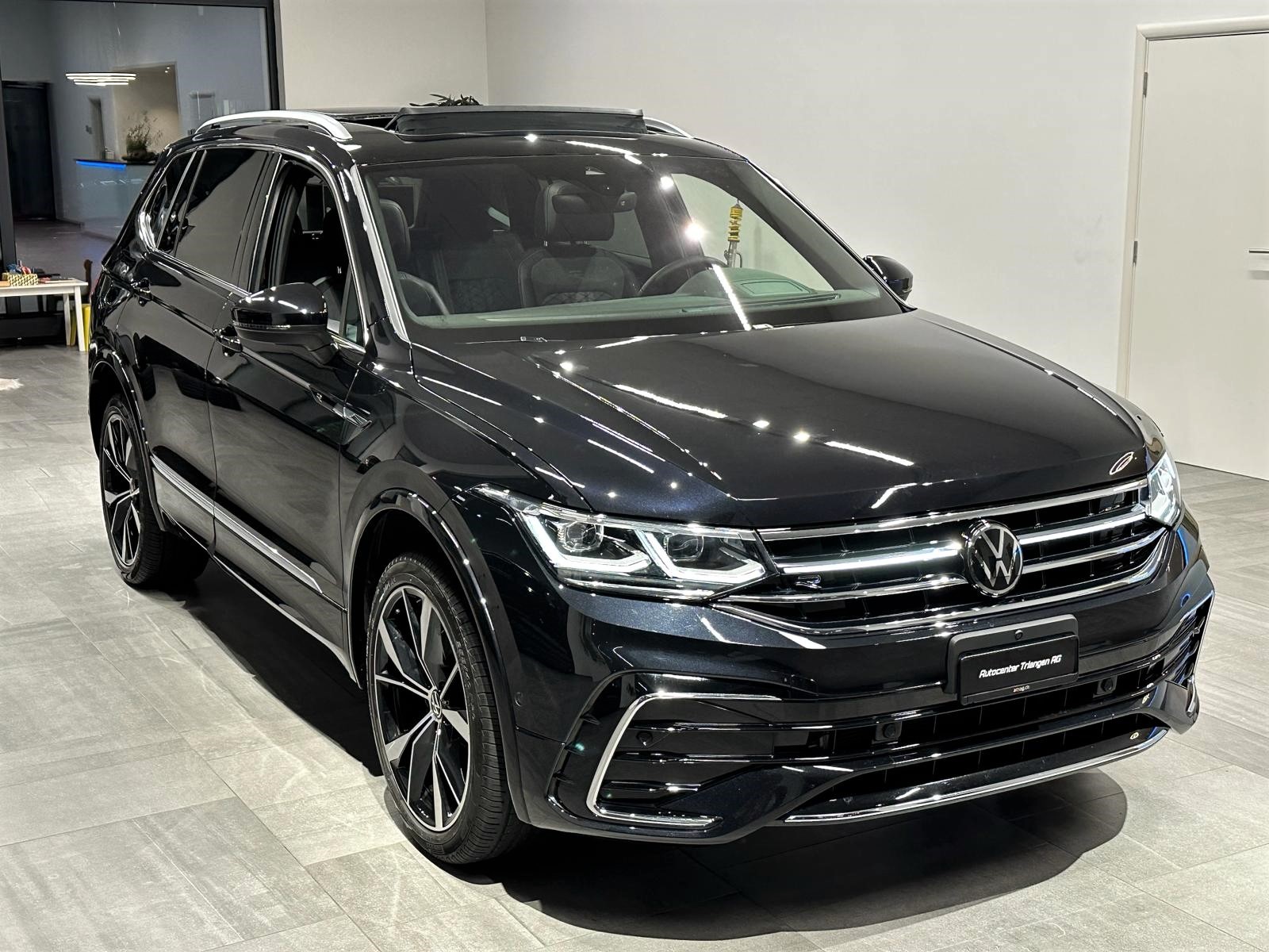 VW Tiguan Allspace 2.0TSI R-Line 4Motion DSG