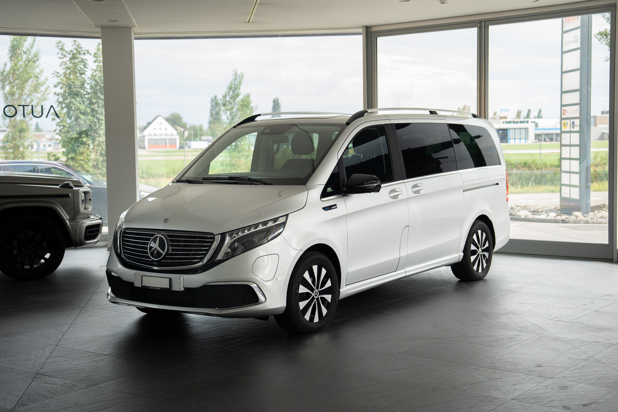 MERCEDES-BENZ EQV 300 Avantgarde lang