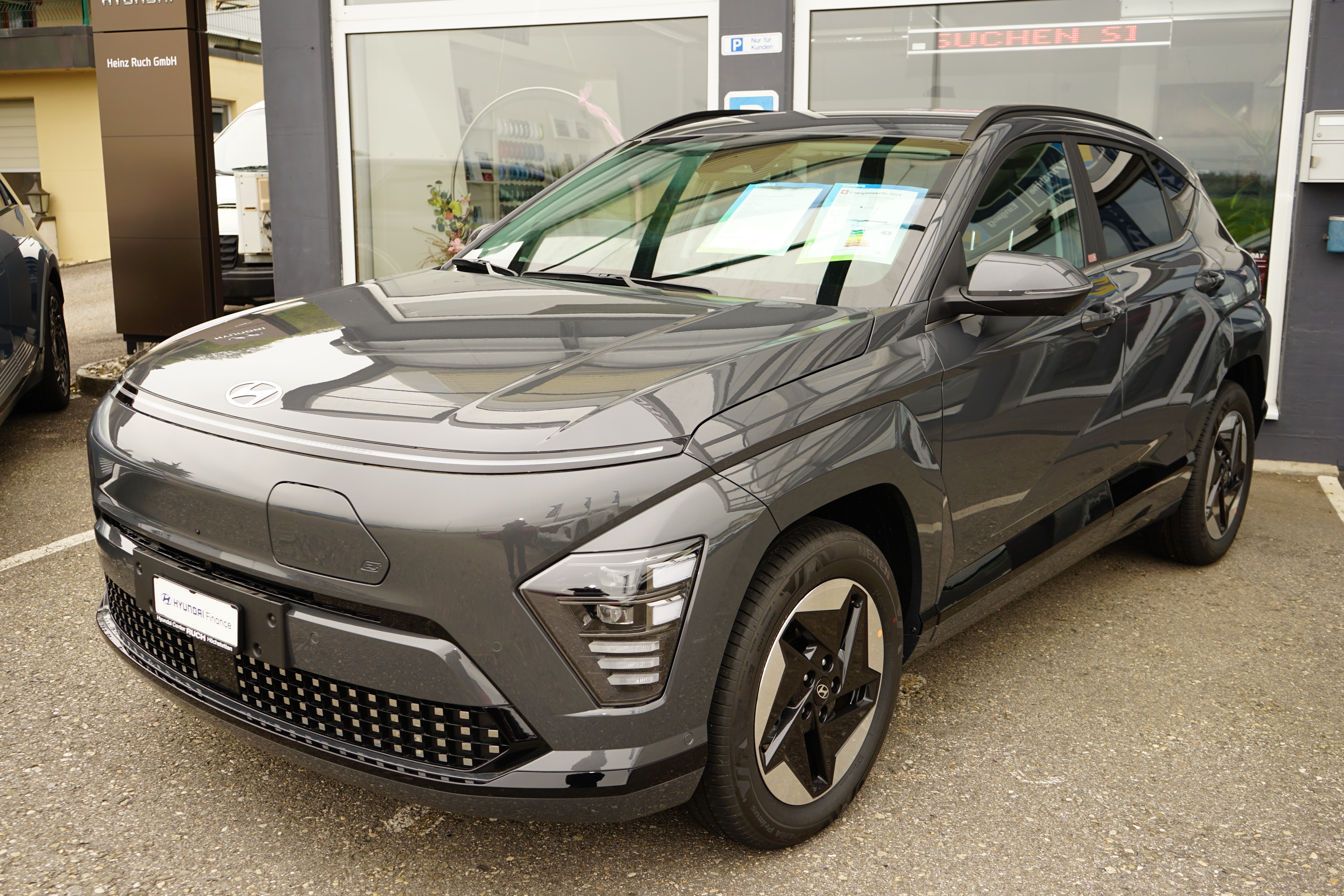 HYUNDAI Kona EV 65.4 kWh Amplia