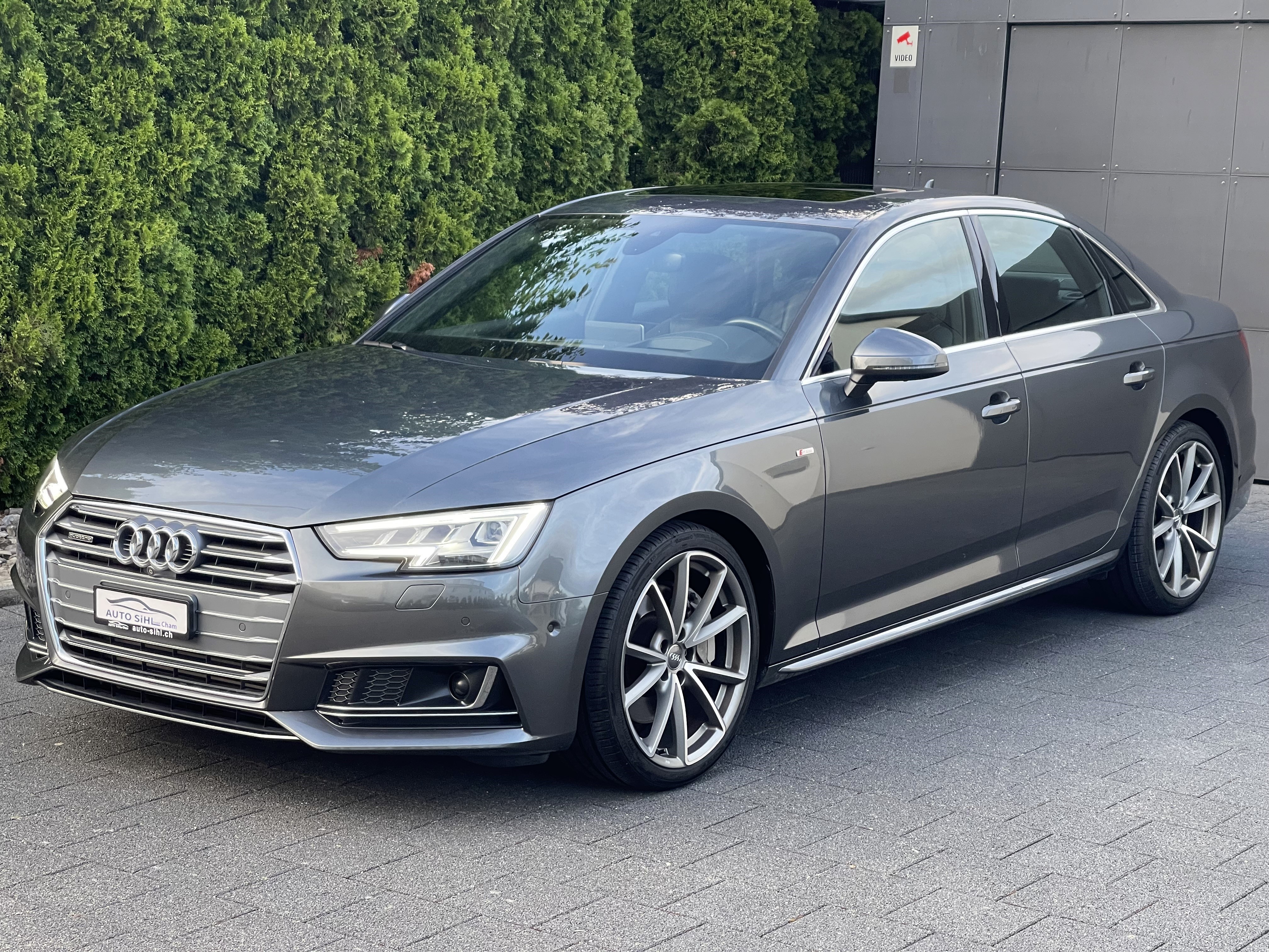 AUDI A4 2.0 TFSI Sport quattro S-tronic