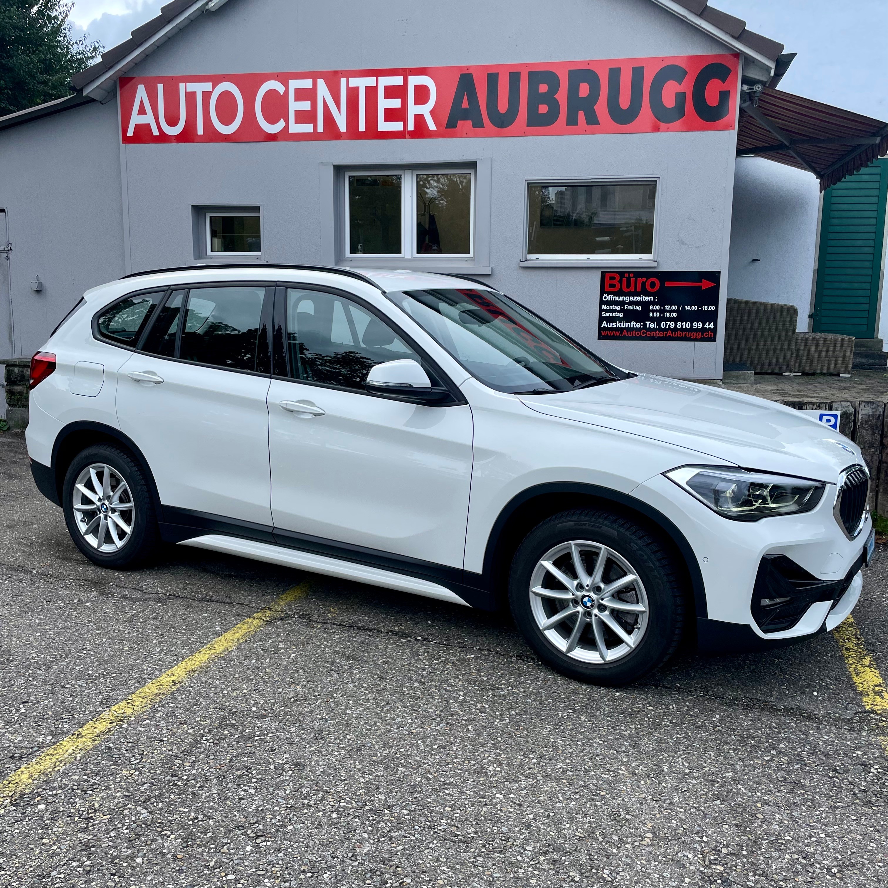 BMW X1 xDrive 25e Sport Line Steptronic *CH-FAHRZEUG / ANHÄNGERKUPPLUNG / FACE-LIFT*