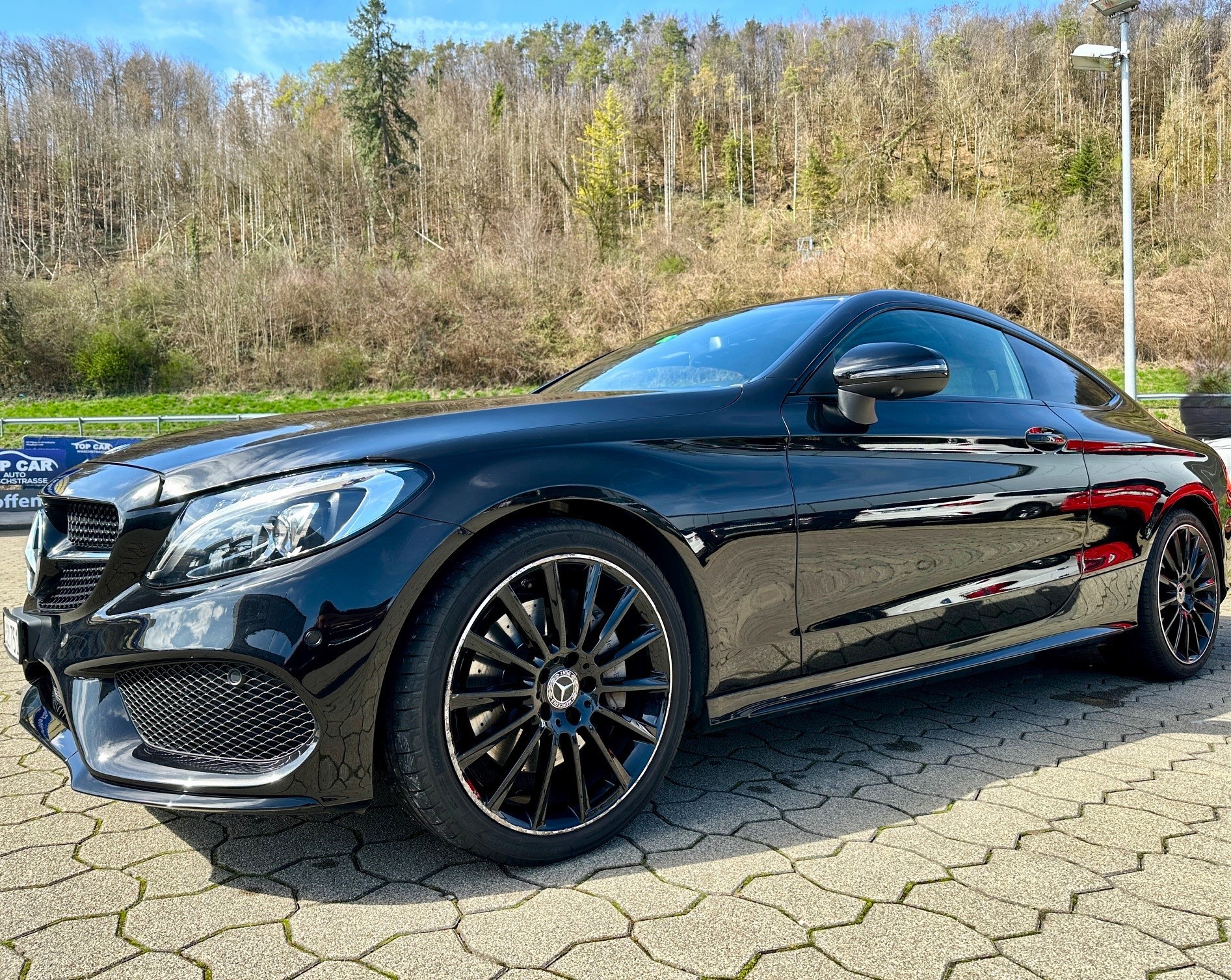 MERCEDES-BENZ C 250 Coupé AMG Line 9G-tronic