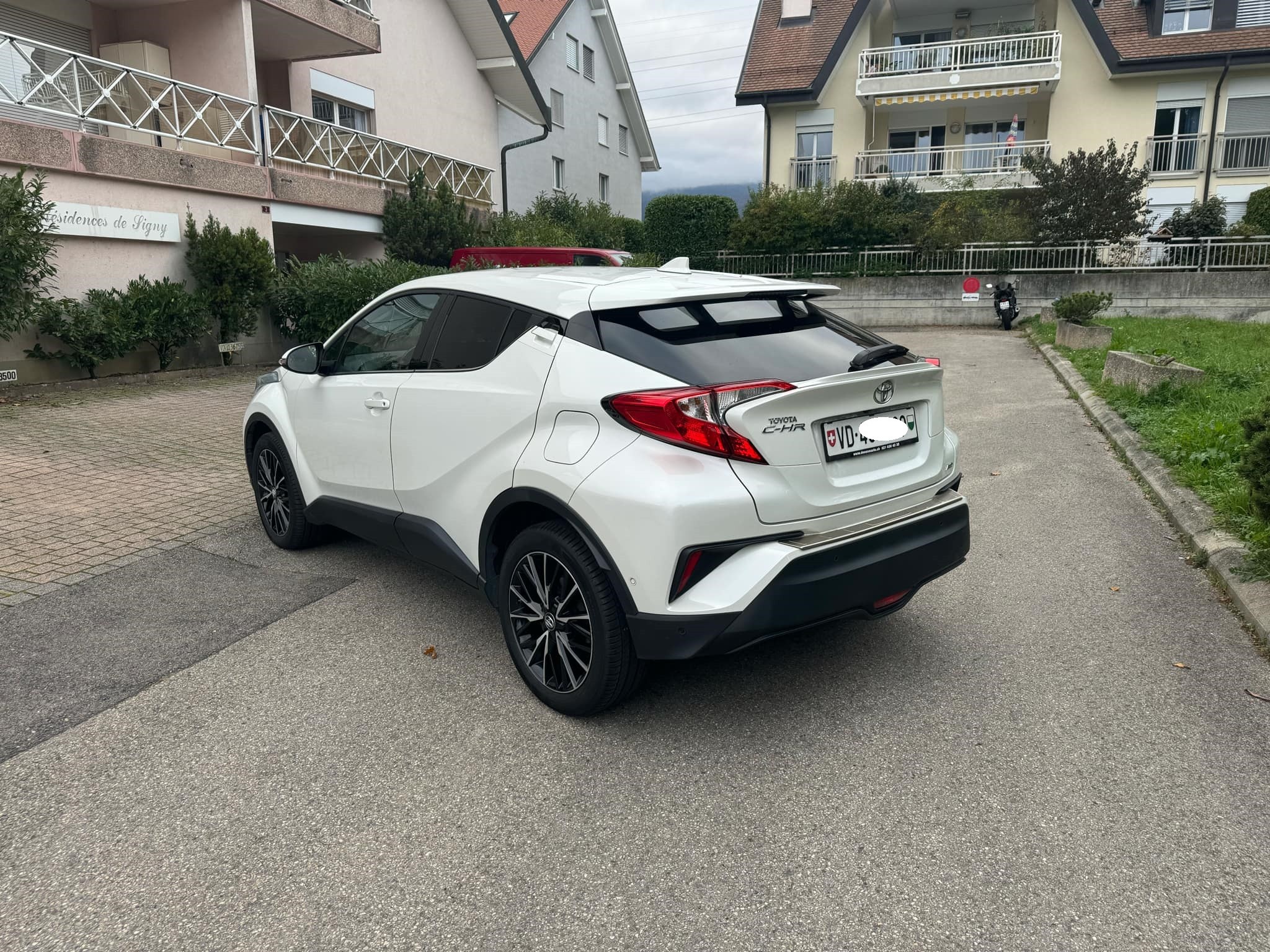 TOYOTA C-HR 1.2 Turbo Premium 4WD Multidrive S