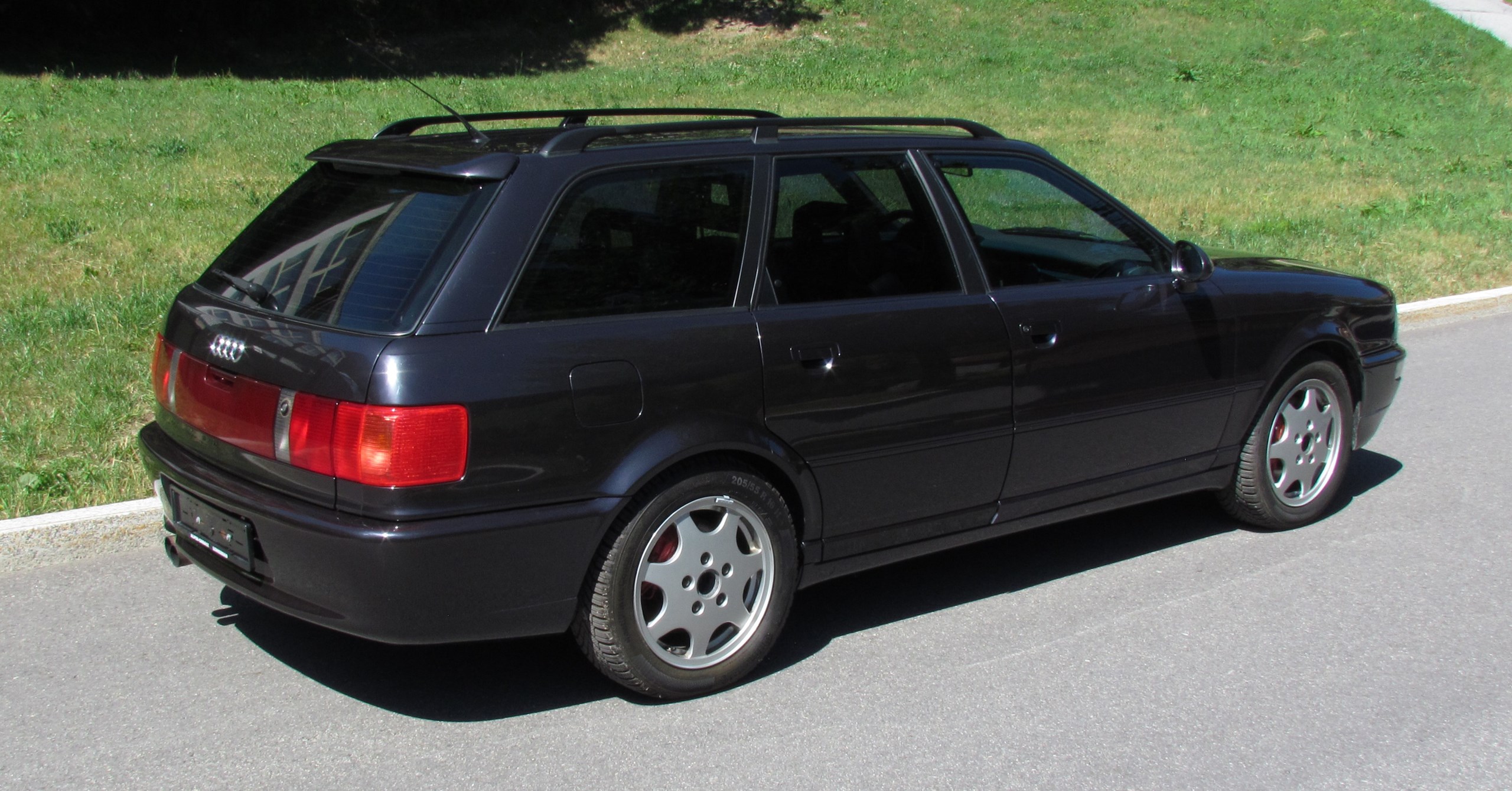 AUDI 80 Avant RS2