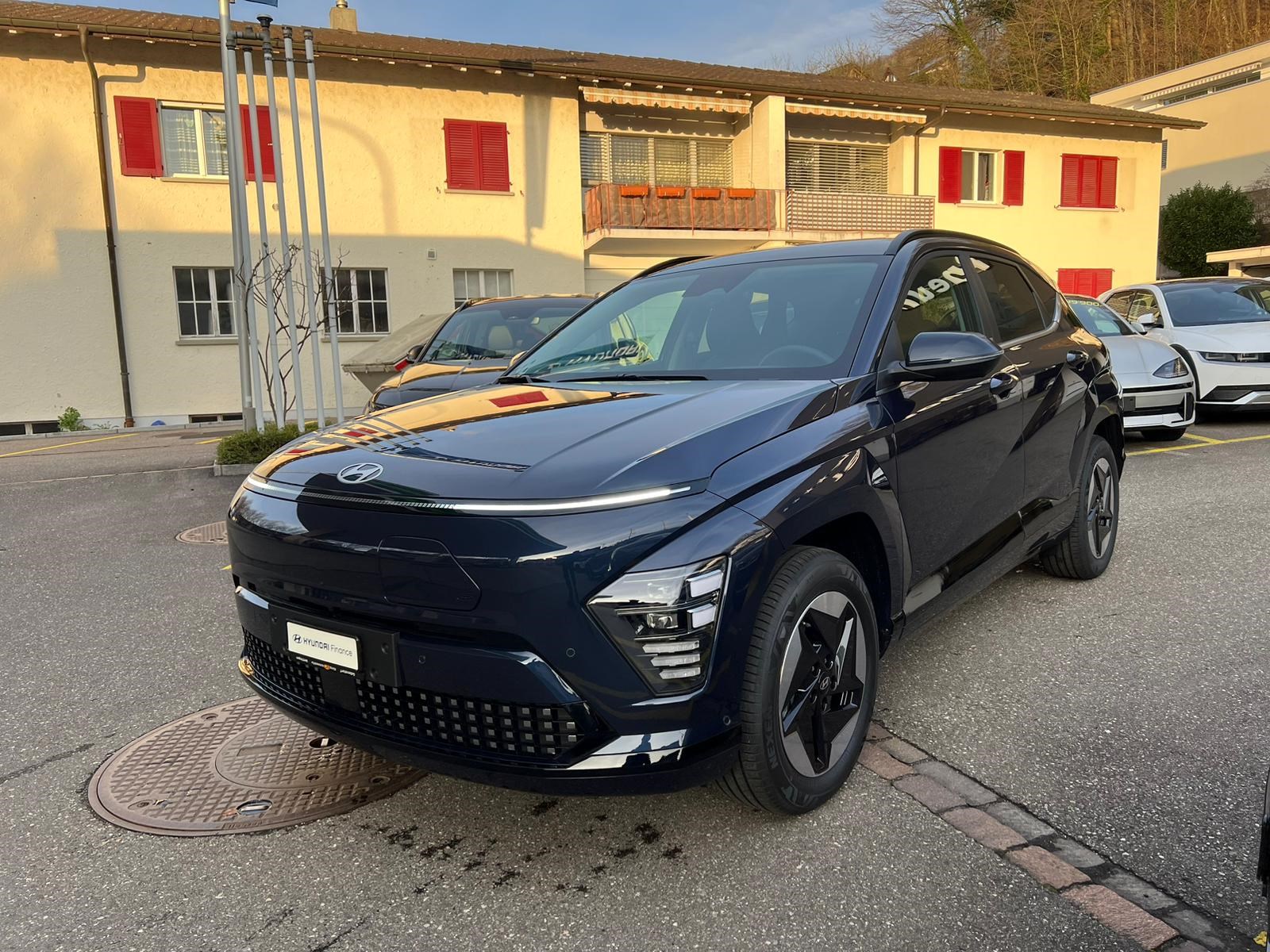 HYUNDAI Kona EV 65.4 kWh Amplia