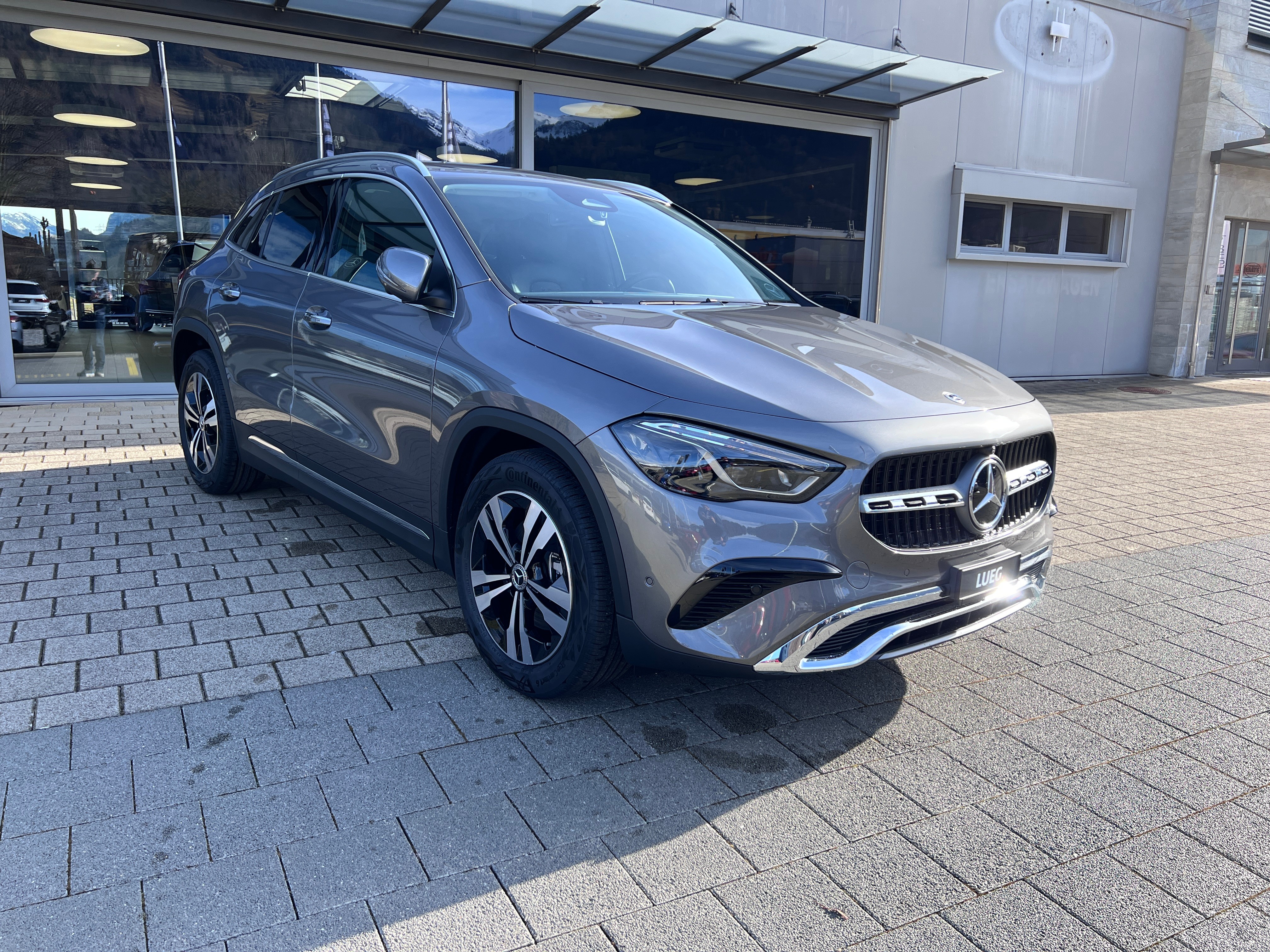 MERCEDES-BENZ GLA 250 4Matic 8G-DCT Swiss Star