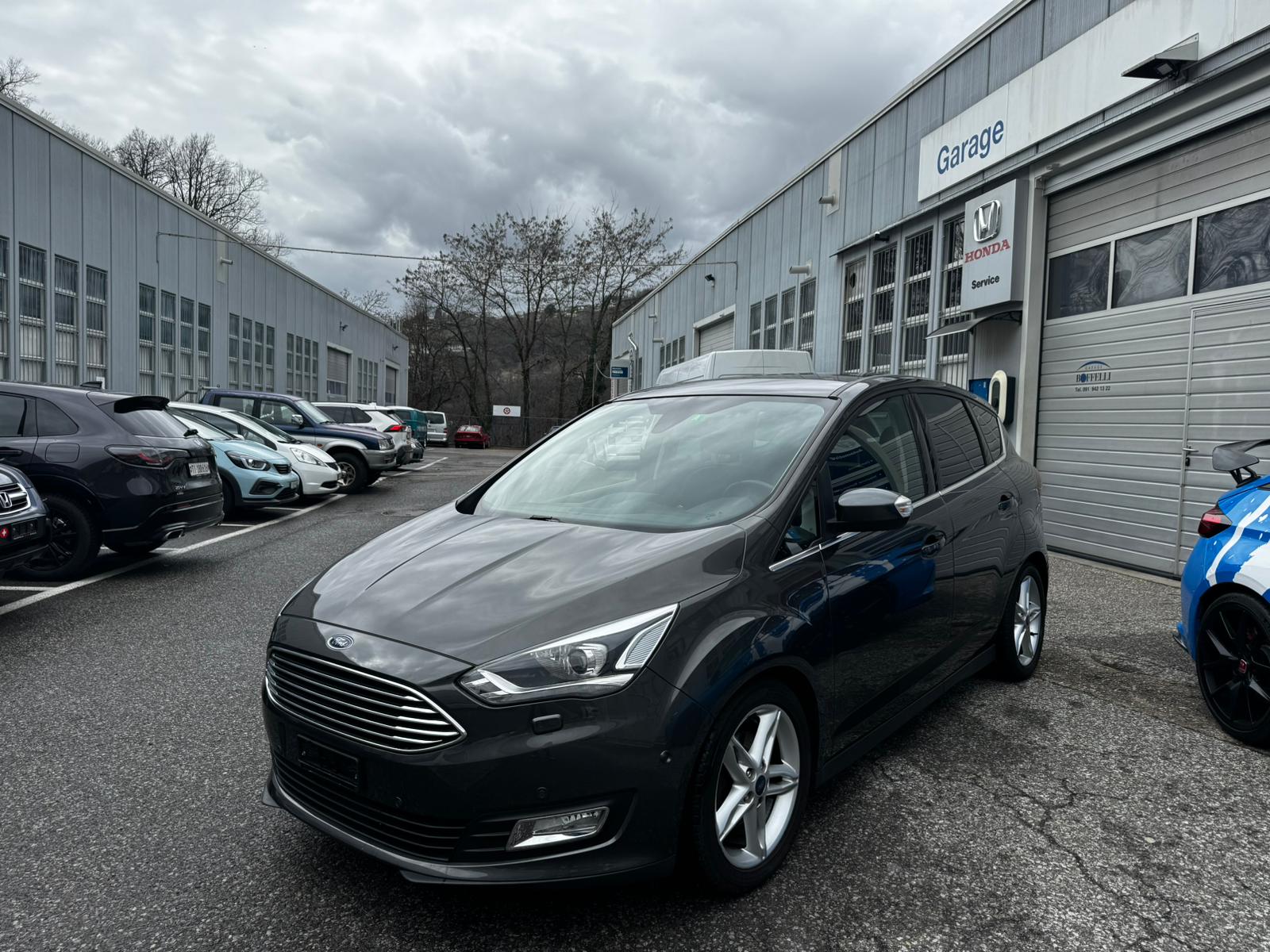 FORD C-Max 1.0 SCTi Titanium