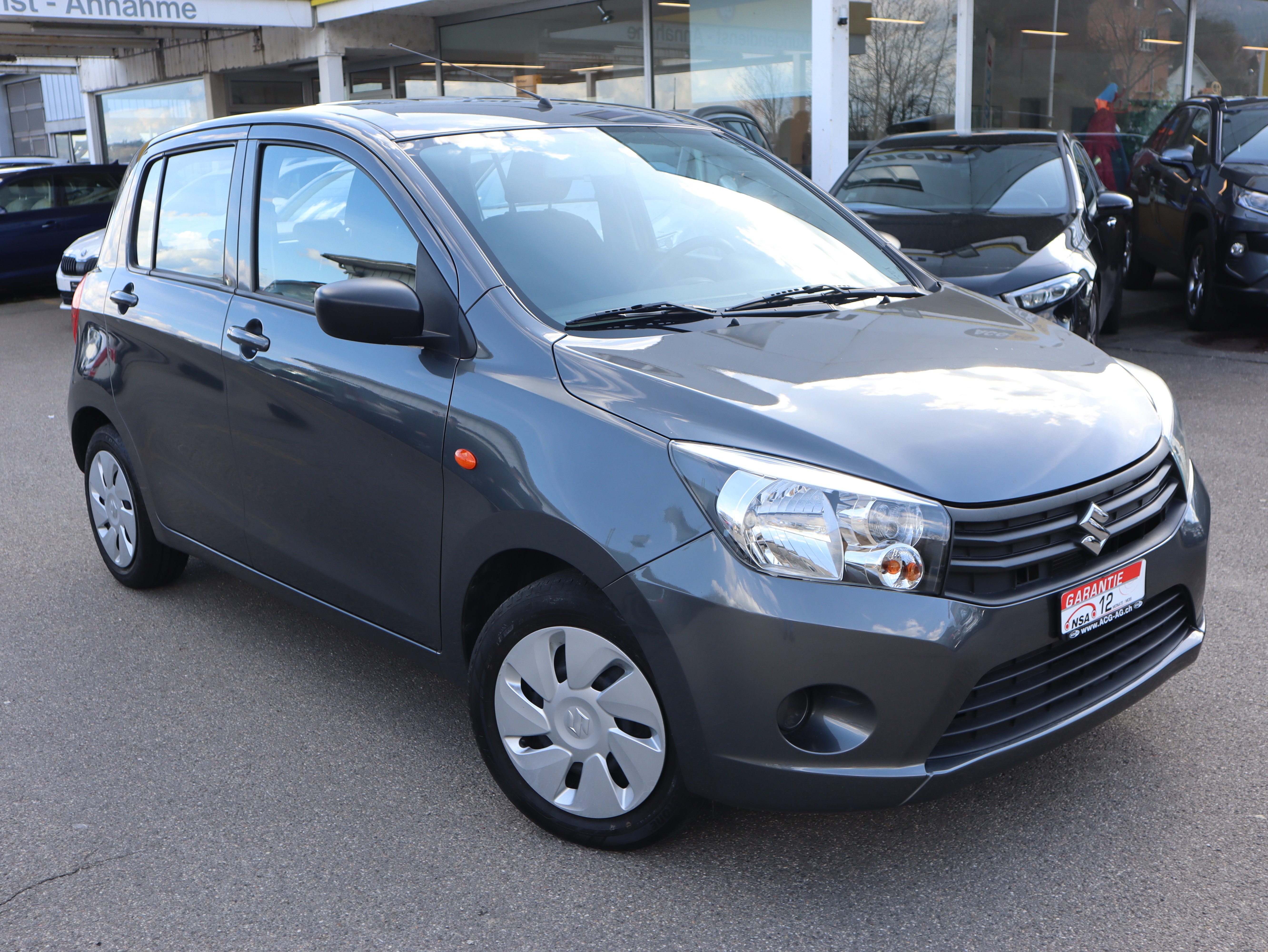 SUZUKI Celerio 1.0 Compact+ ** Klimaanlage ** Radio CD ** Bluetooth **